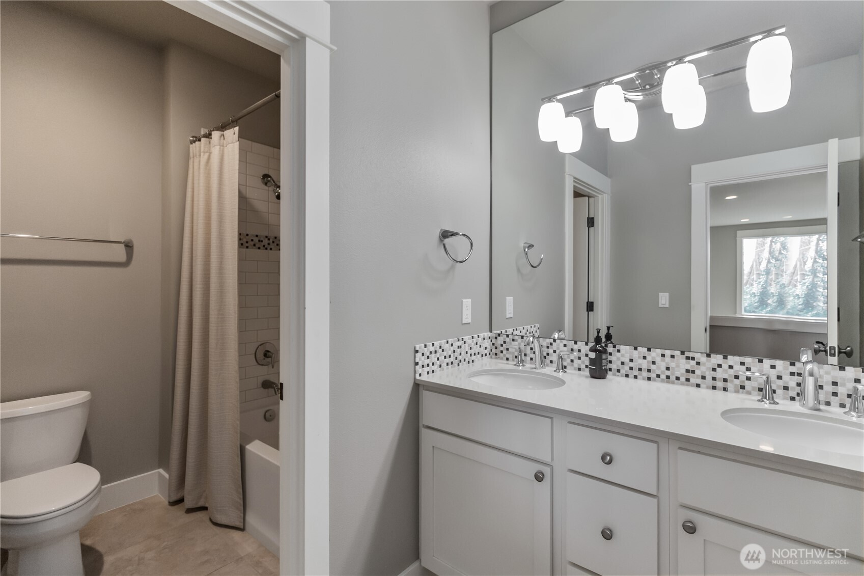 3232 112th Avenue SE