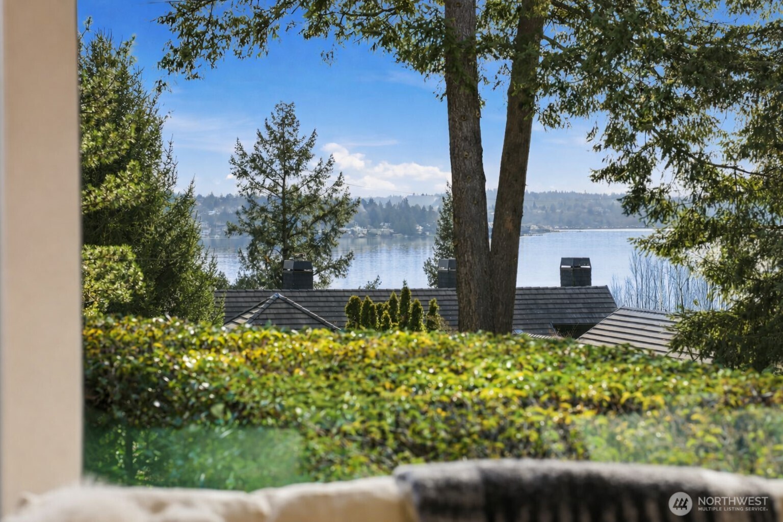 9632 Lake Washington Blvd NE