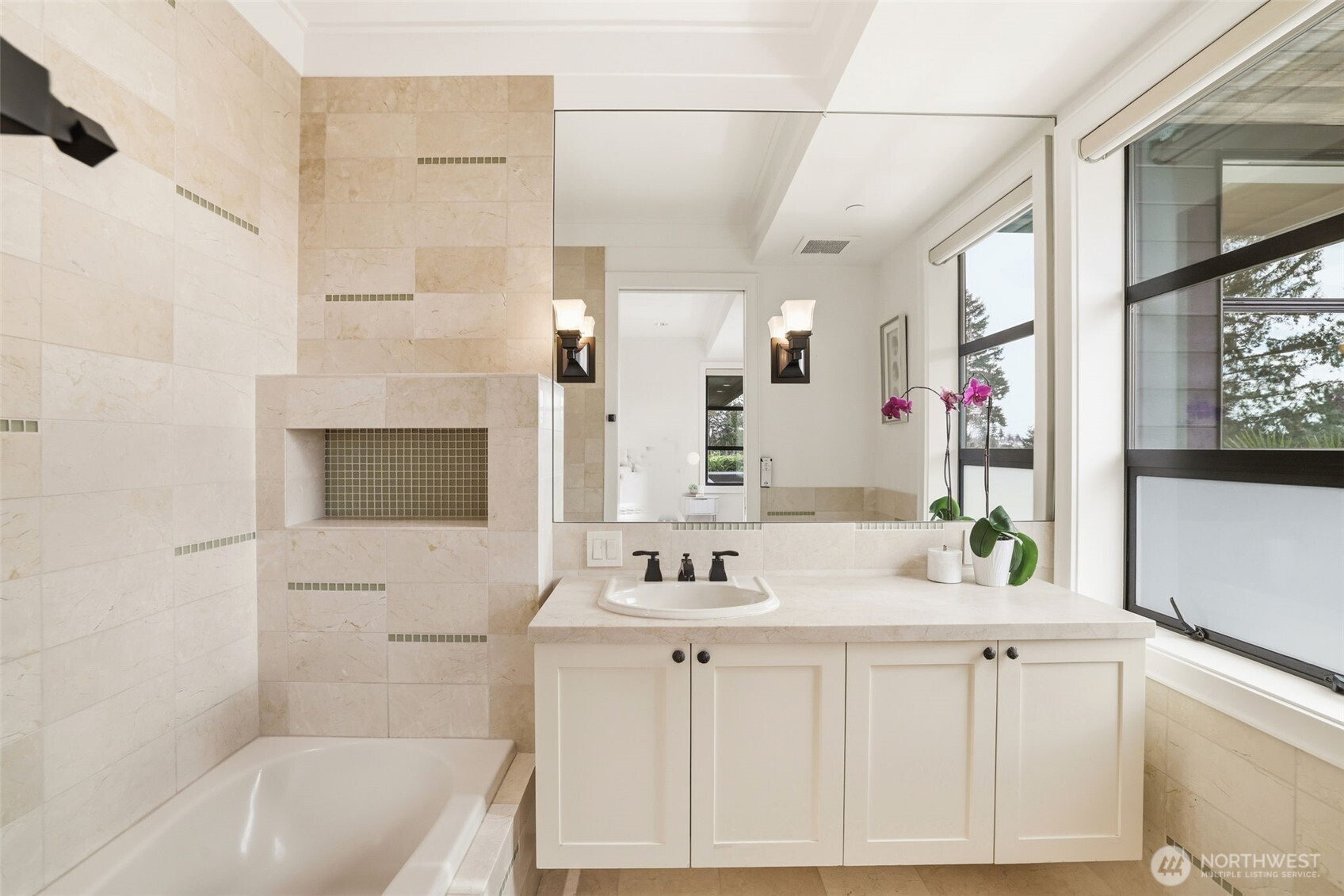 9632 Lake Washington Blvd NE