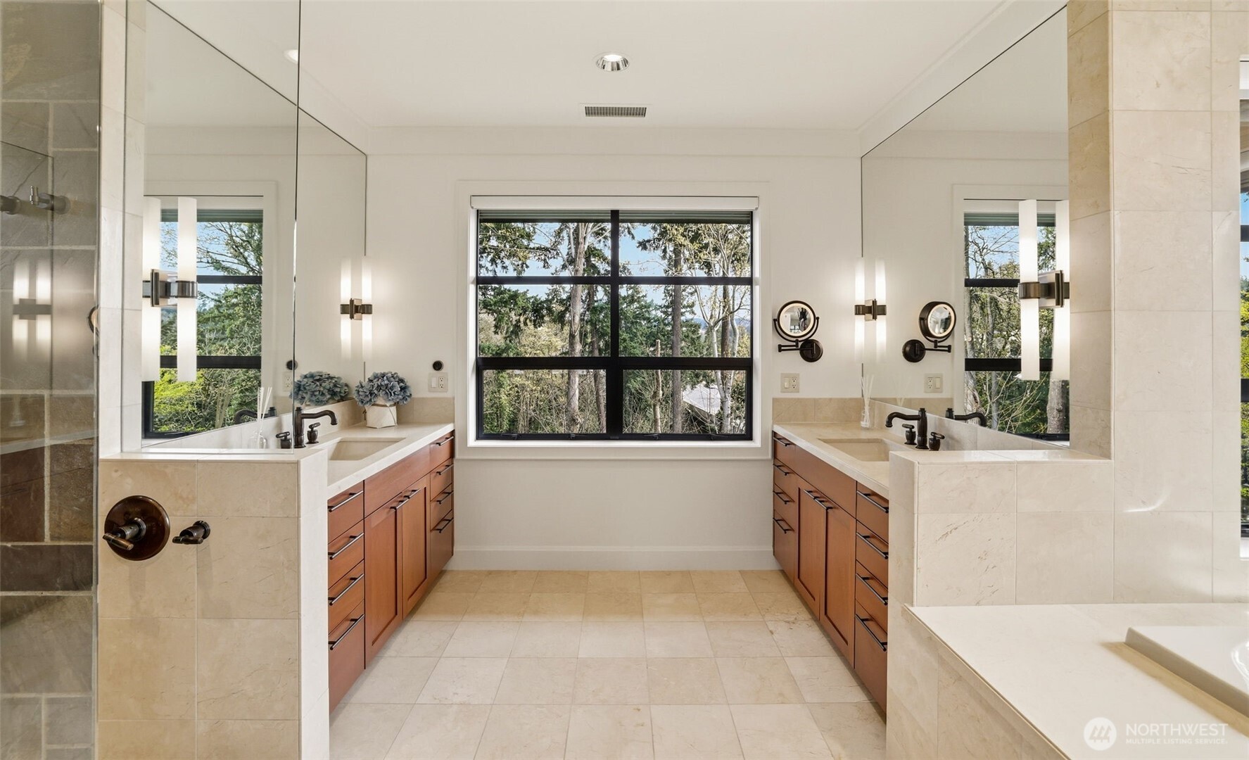 9632 Lake Washington Blvd NE