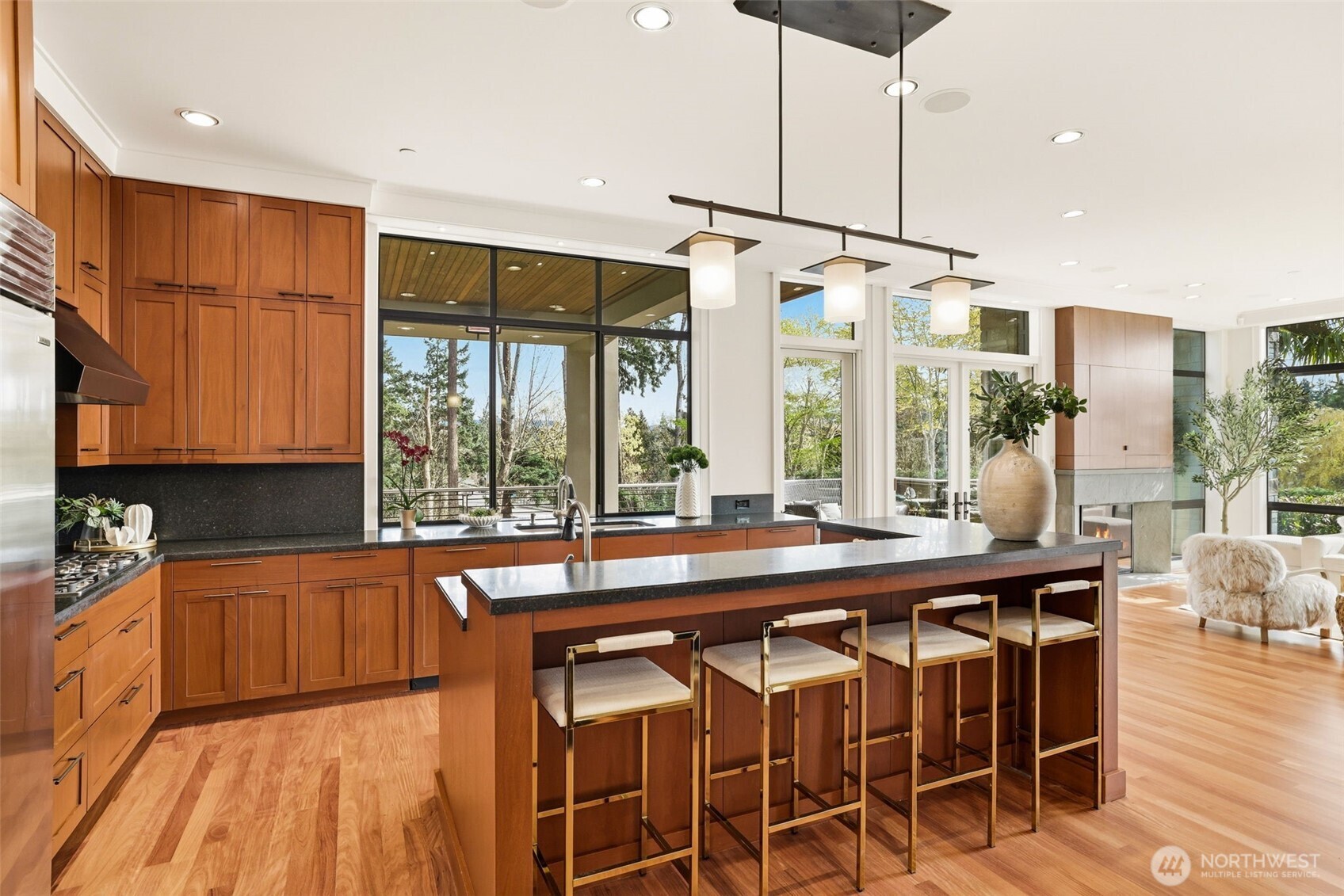 9632 Lake Washington Blvd NE