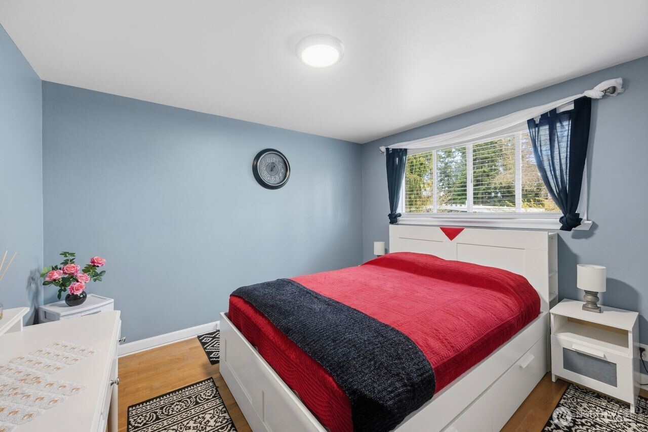 2127 N 149 Lane Unit: 1