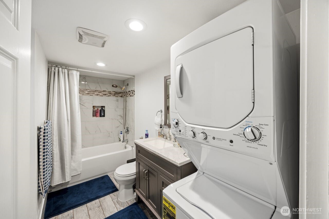 2127 N 149 Lane Unit: 1