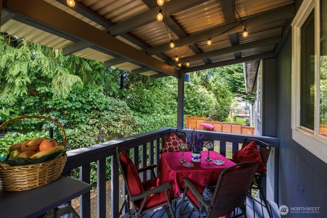 2127 N 149 Lane Unit: 1