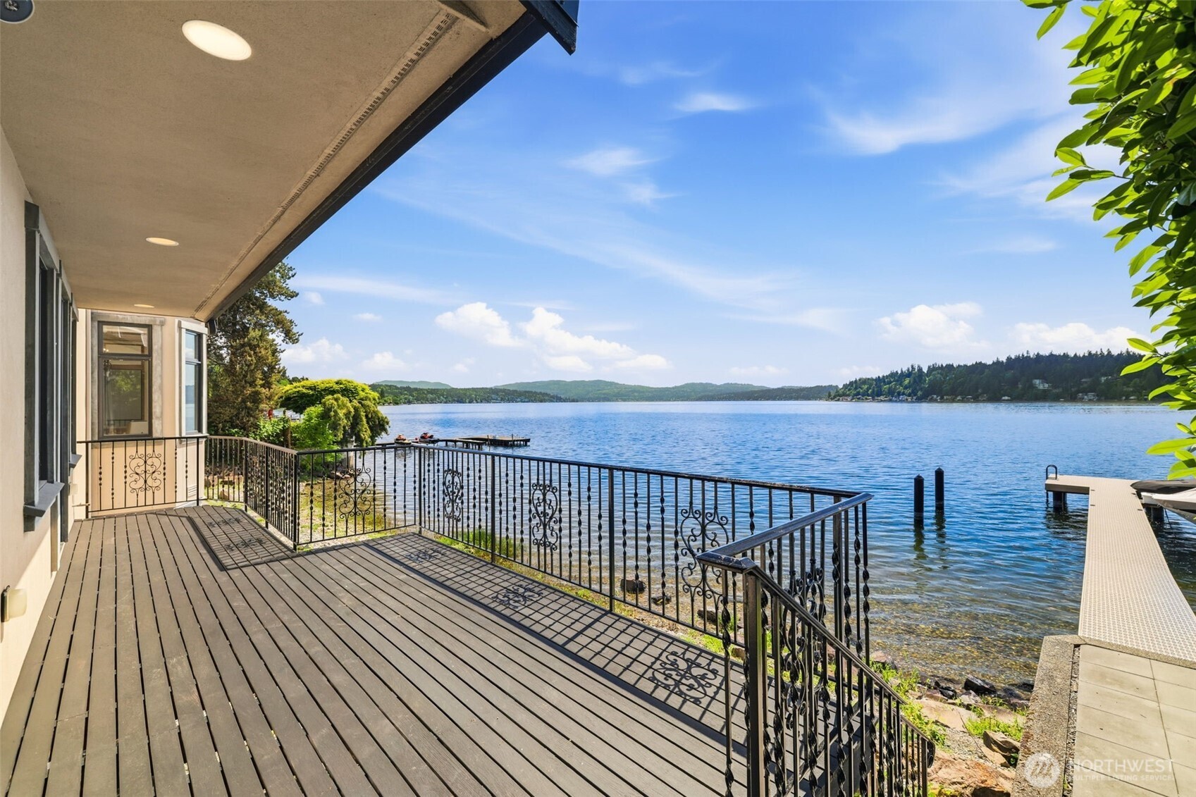 2837 E Lake Sammamish Parkway NE