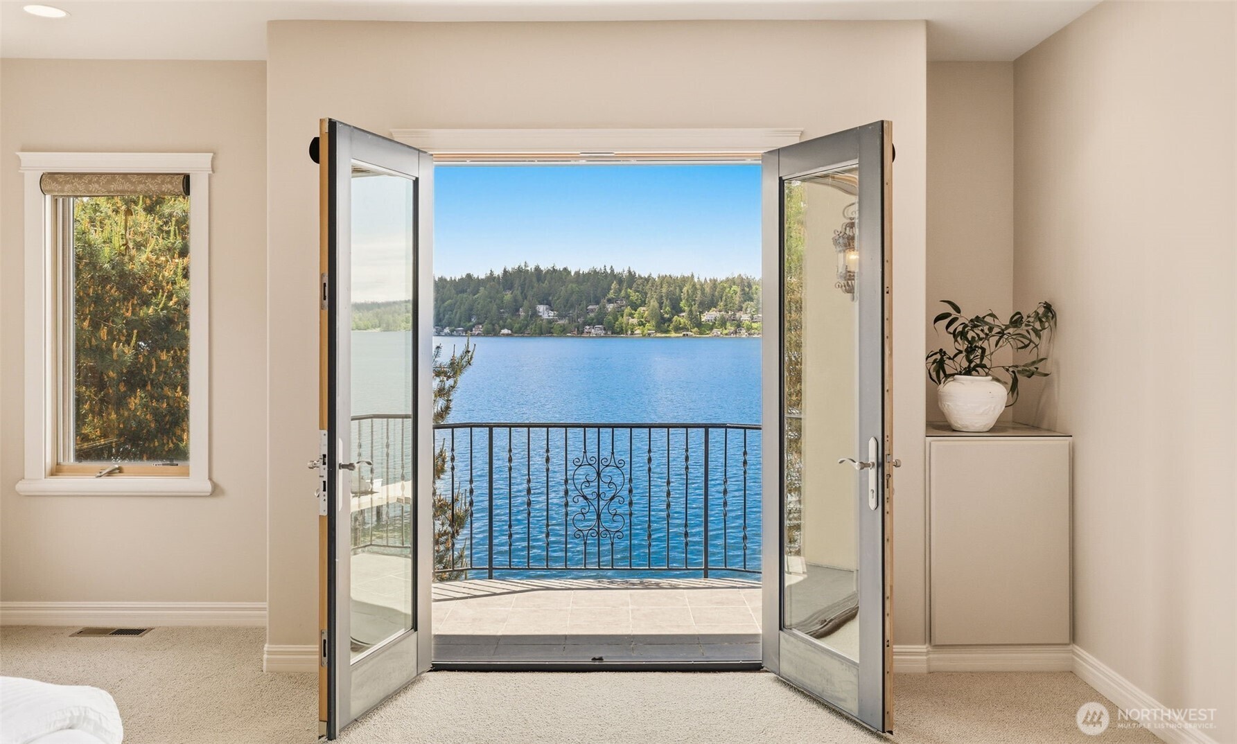 2837 E Lake Sammamish Parkway NE