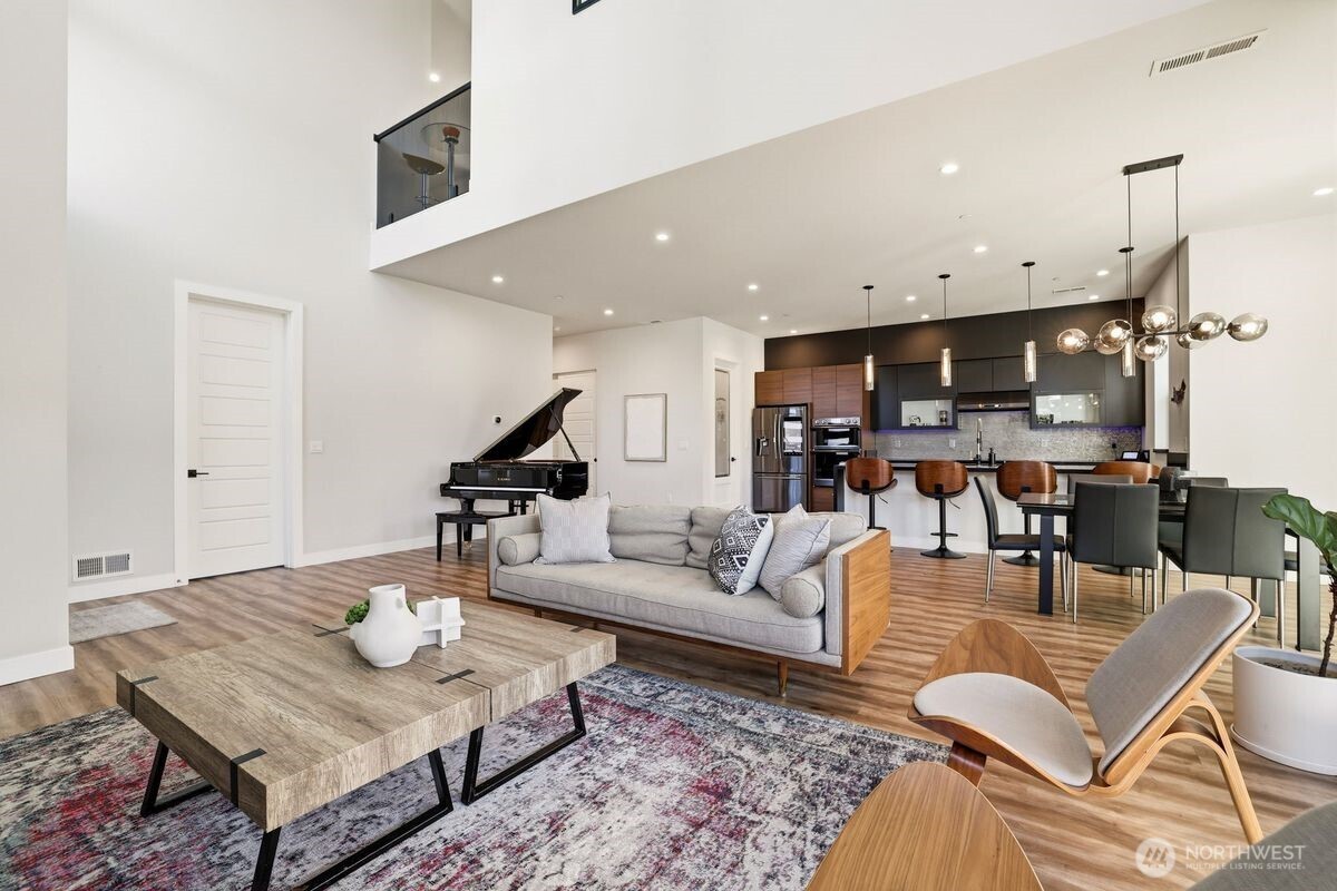 18111 84th Avenue W