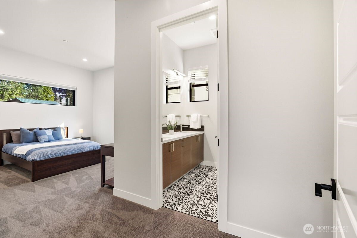 18111 84th Avenue W