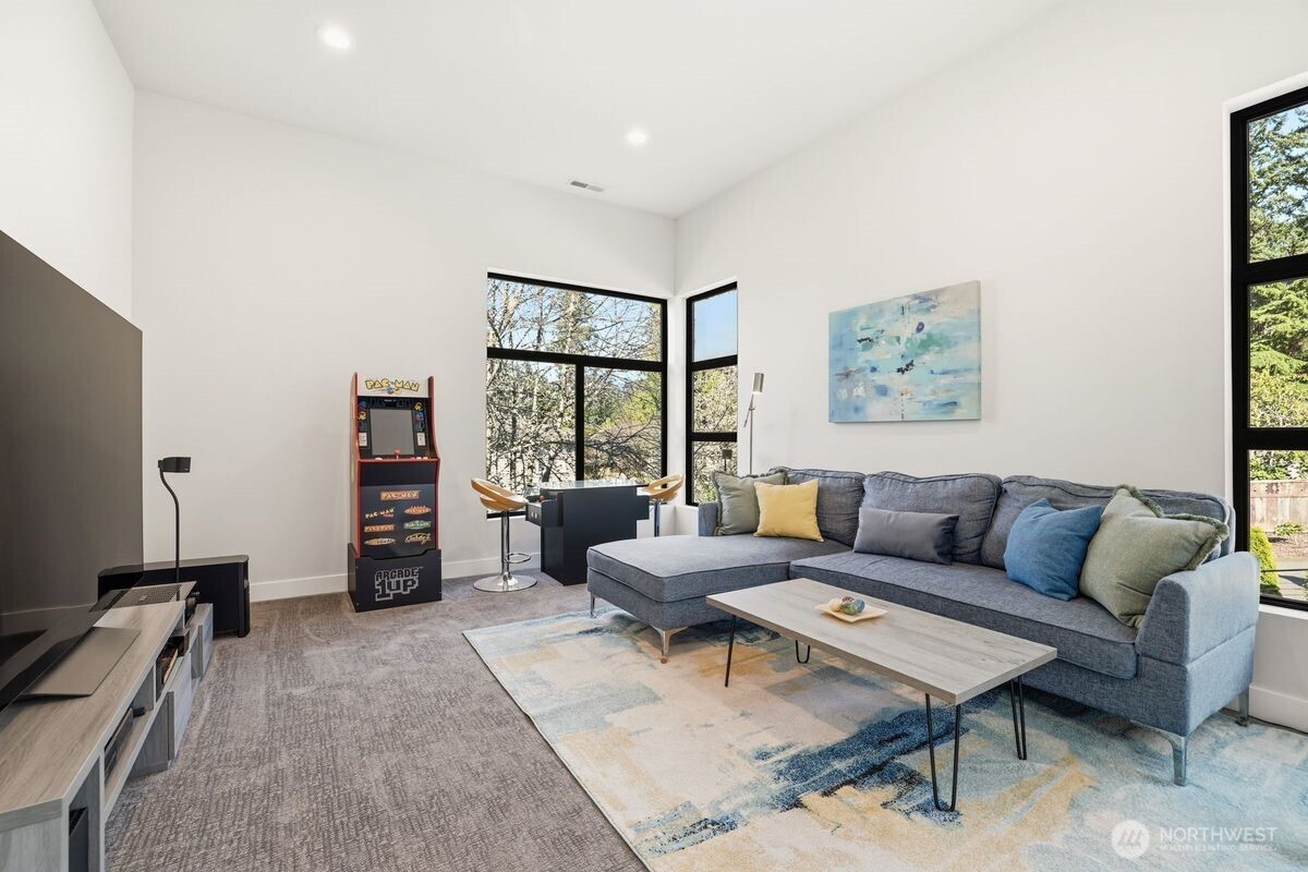 18111 84th Avenue W