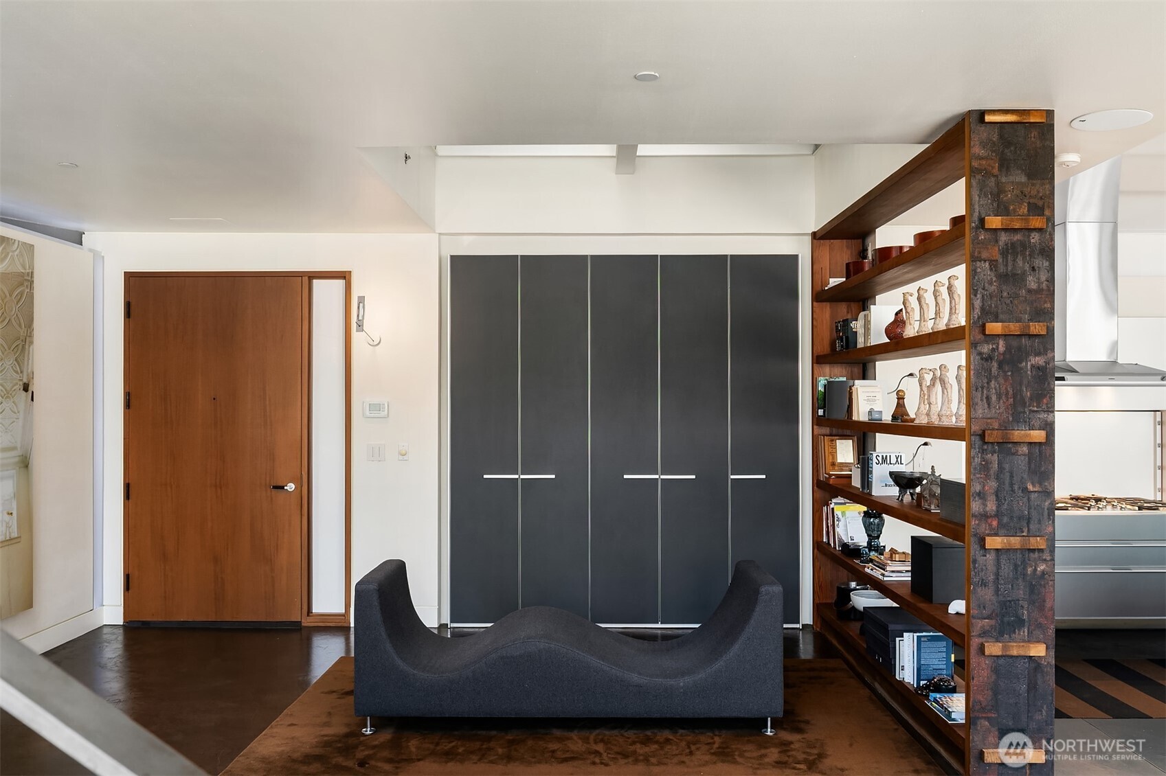 715 2nd Avenue Unit: 1505