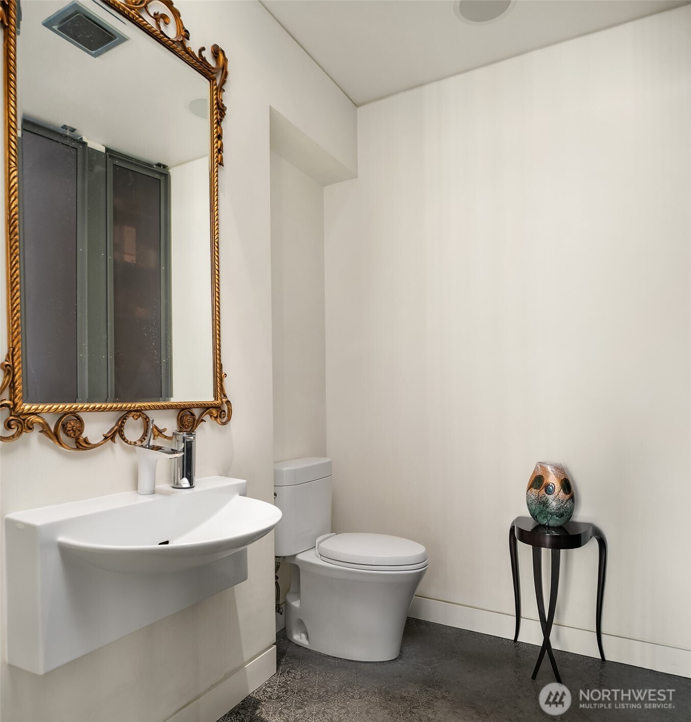 715 2nd Avenue Unit: 1505