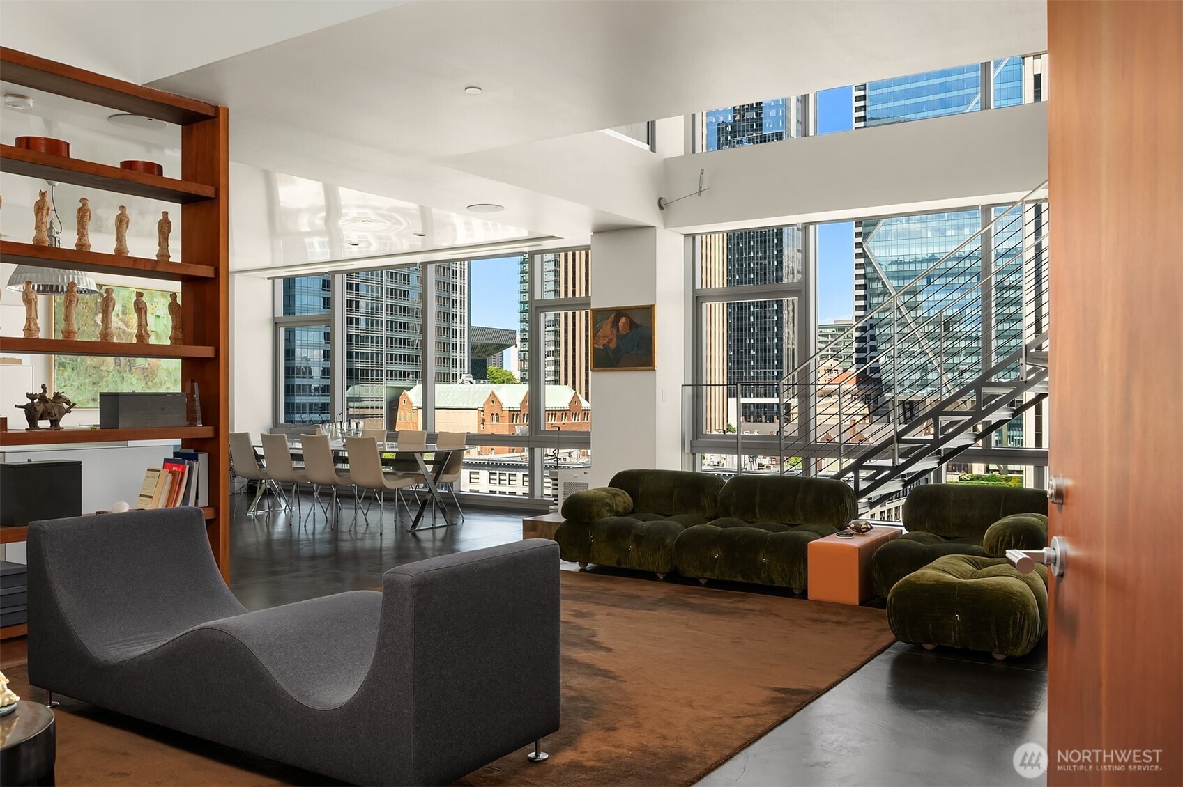 715 2nd Avenue Unit: 1505
