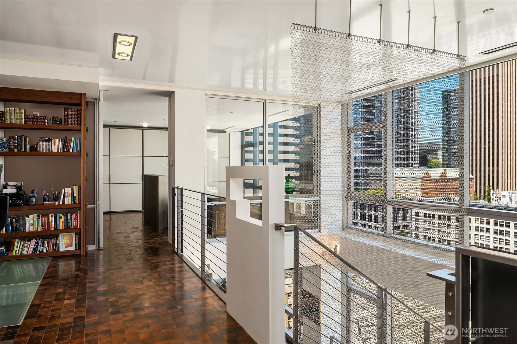 715 2nd Avenue Unit: 1505