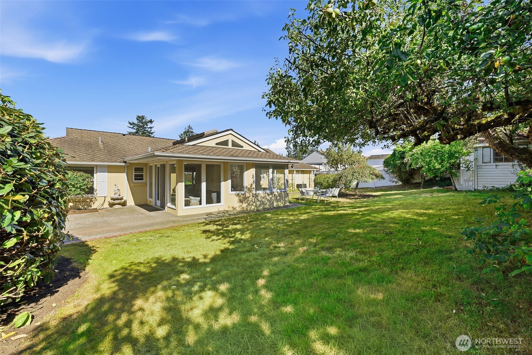 1016 Sunset Way