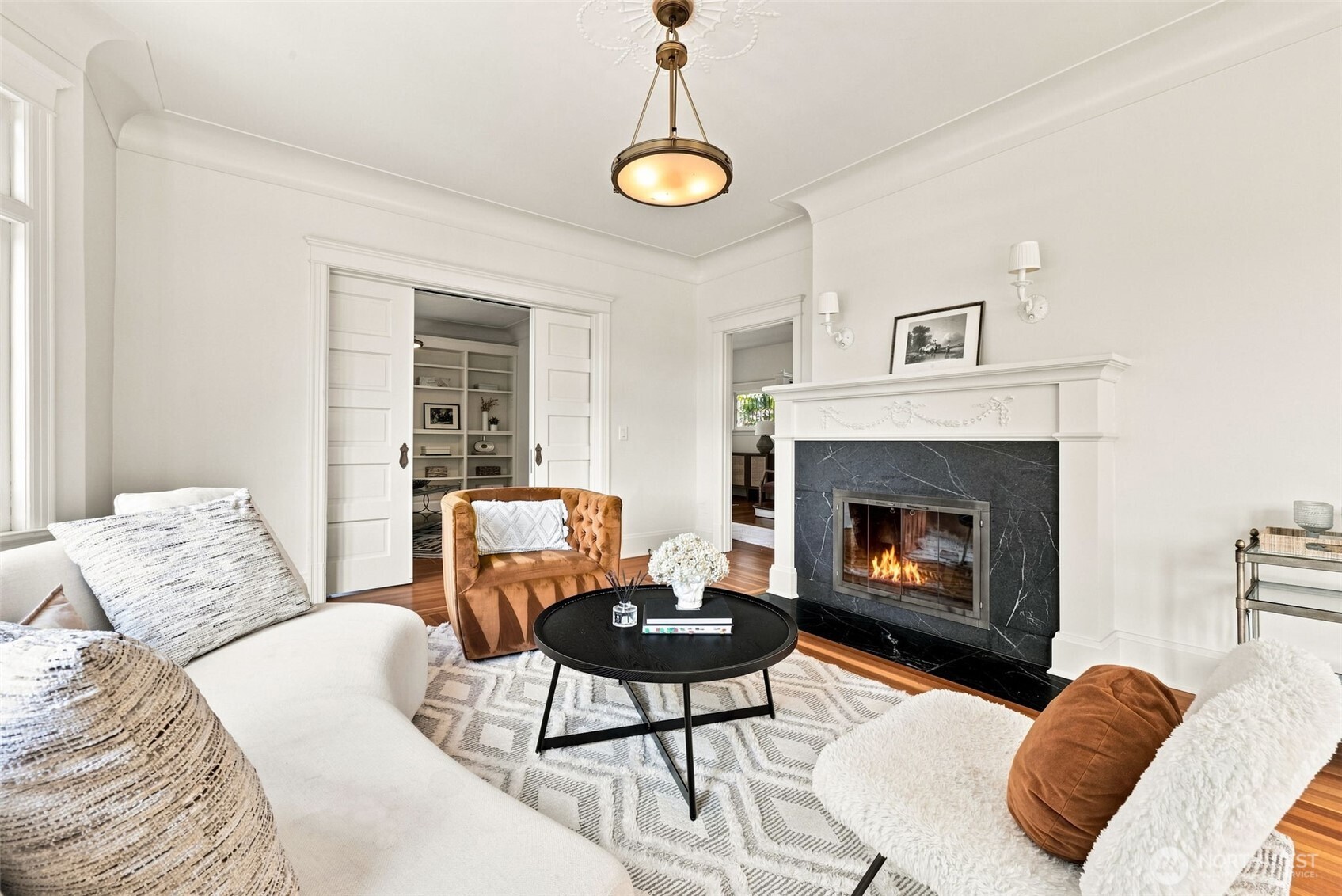 1111 Bellevue Place E