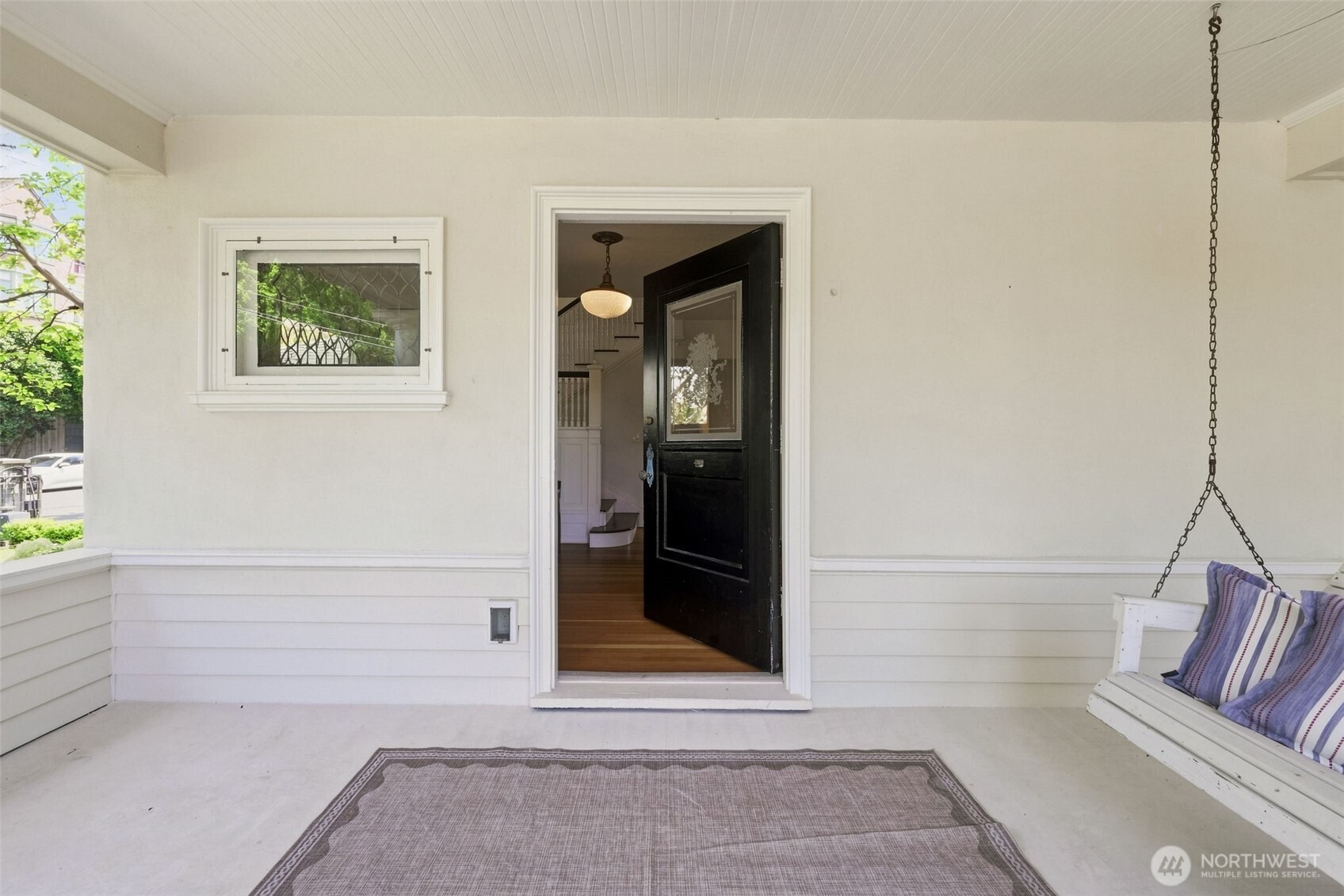 1111 Bellevue Place E