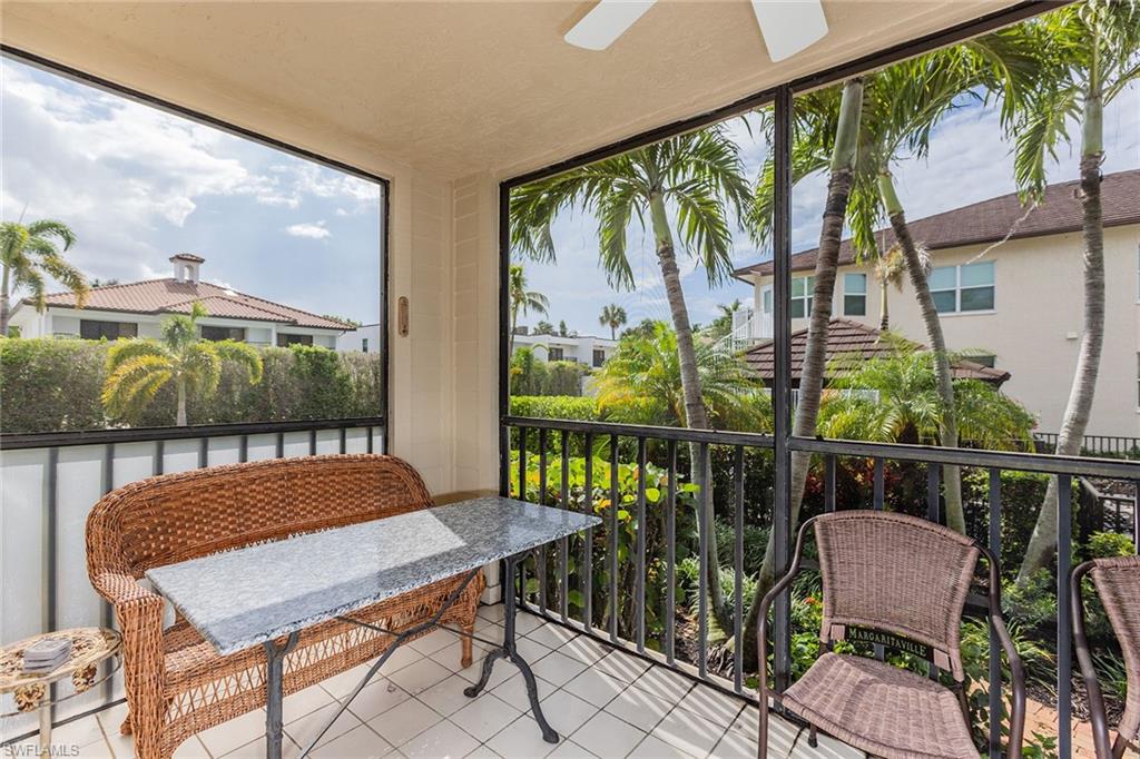 542 10th AVE S # 102N