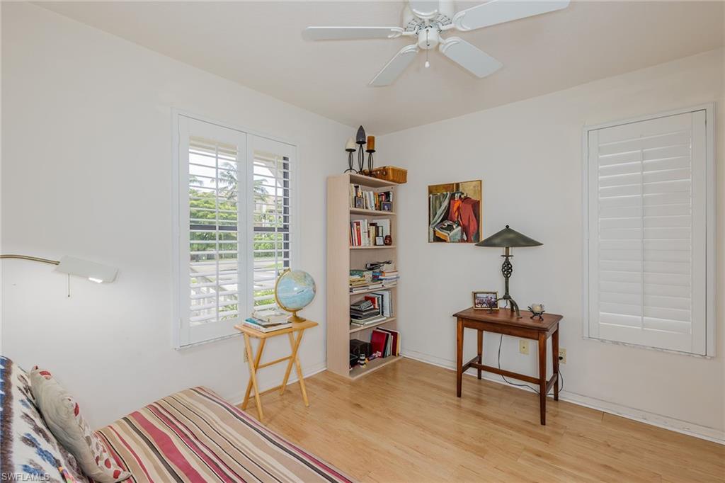 542 10th AVE S # 102N