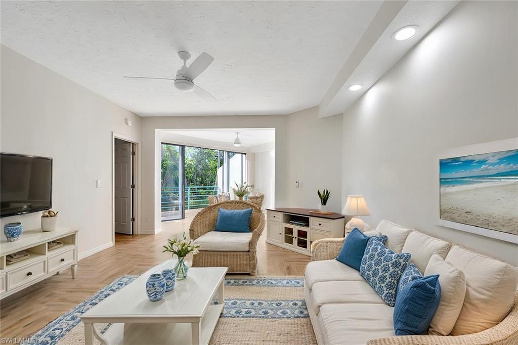 2198 Anchorage LN # A