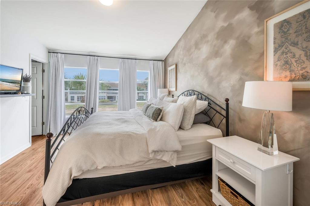 1028 Hampton CIR # 63