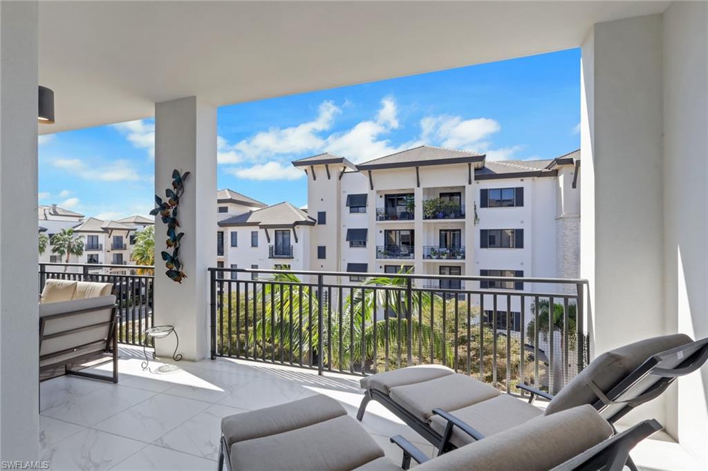 1135 3rd AVE S # 403