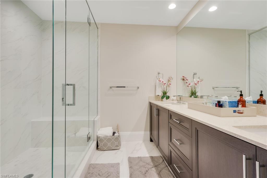 1135 3rd AVE S # 403