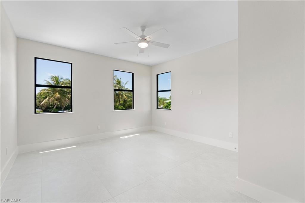 2769 Van Buren AVE