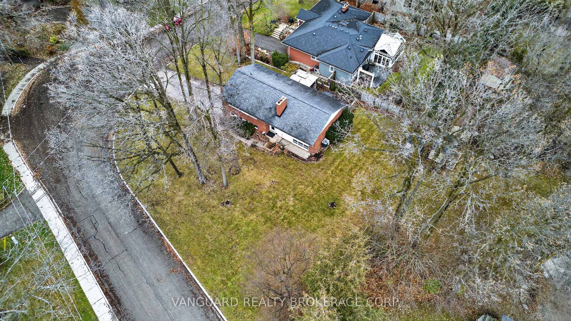 142 Beechwood Crescent