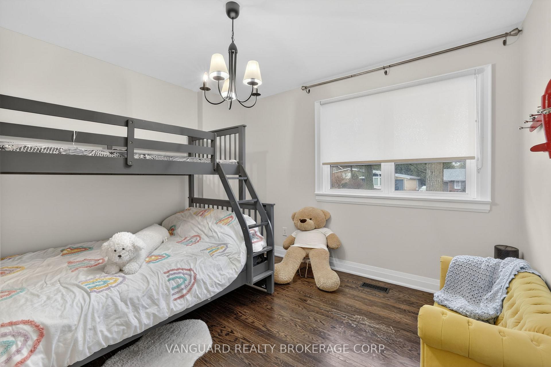 142 Beechwood Crescent