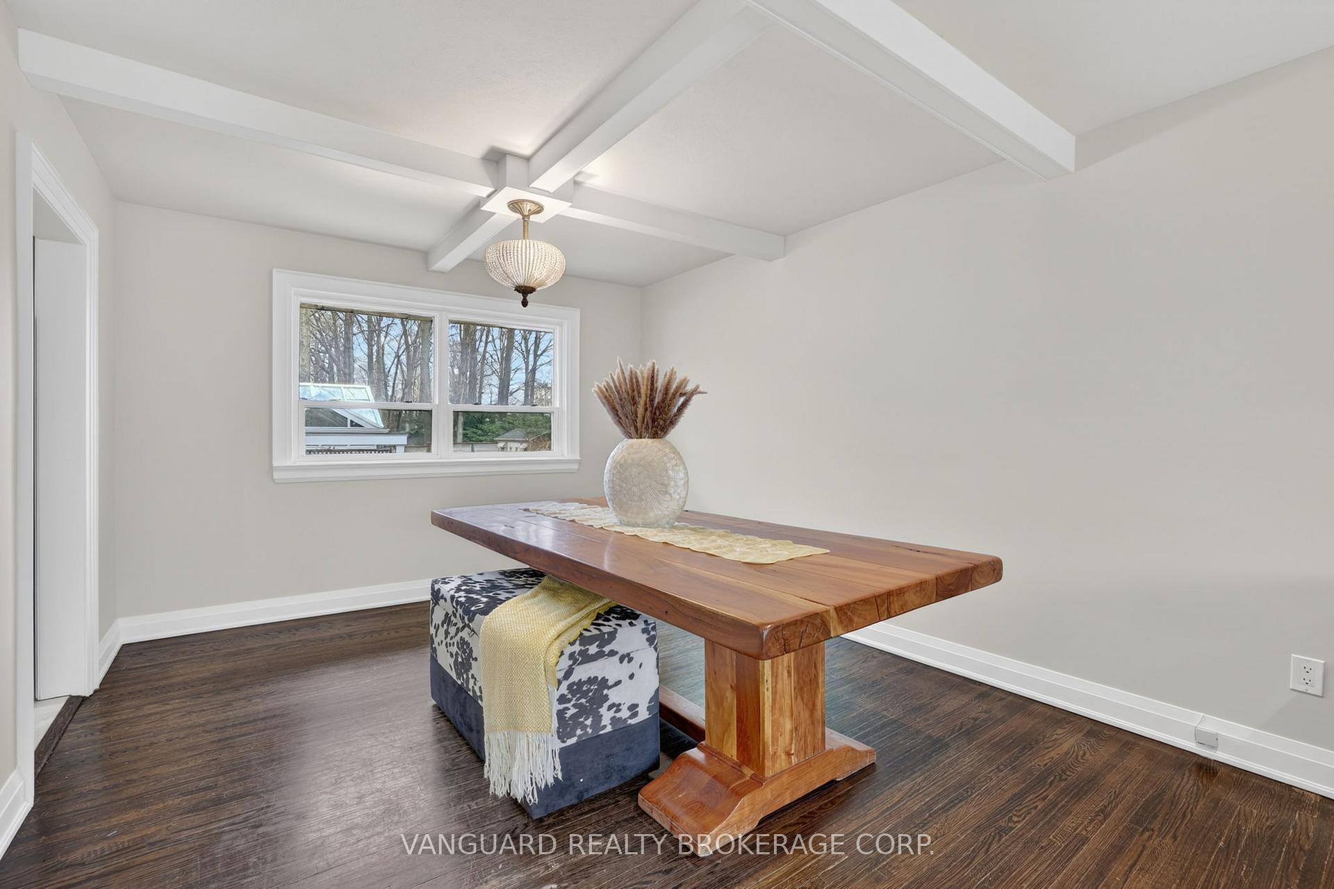 142 Beechwood Crescent