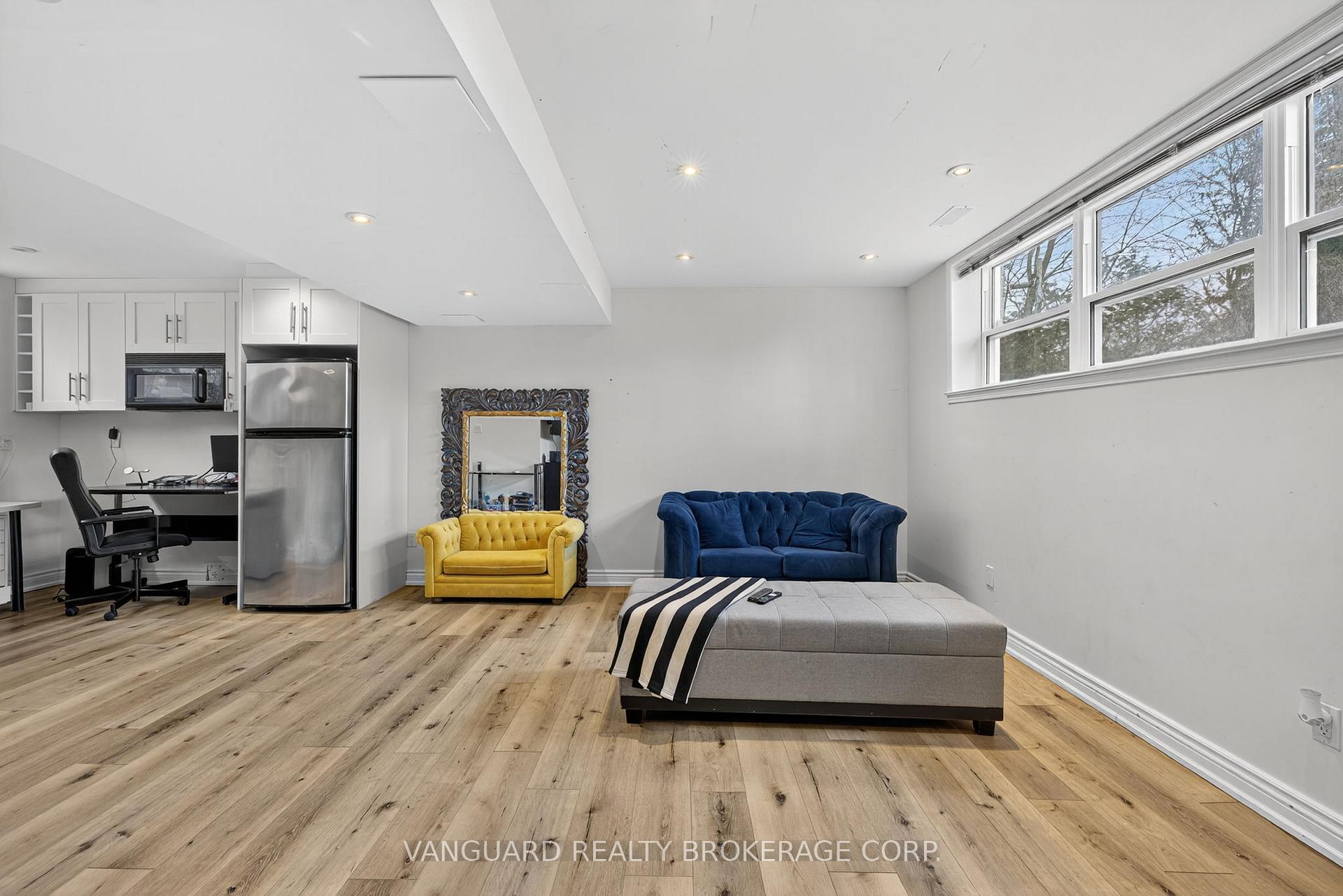 142 Beechwood Crescent