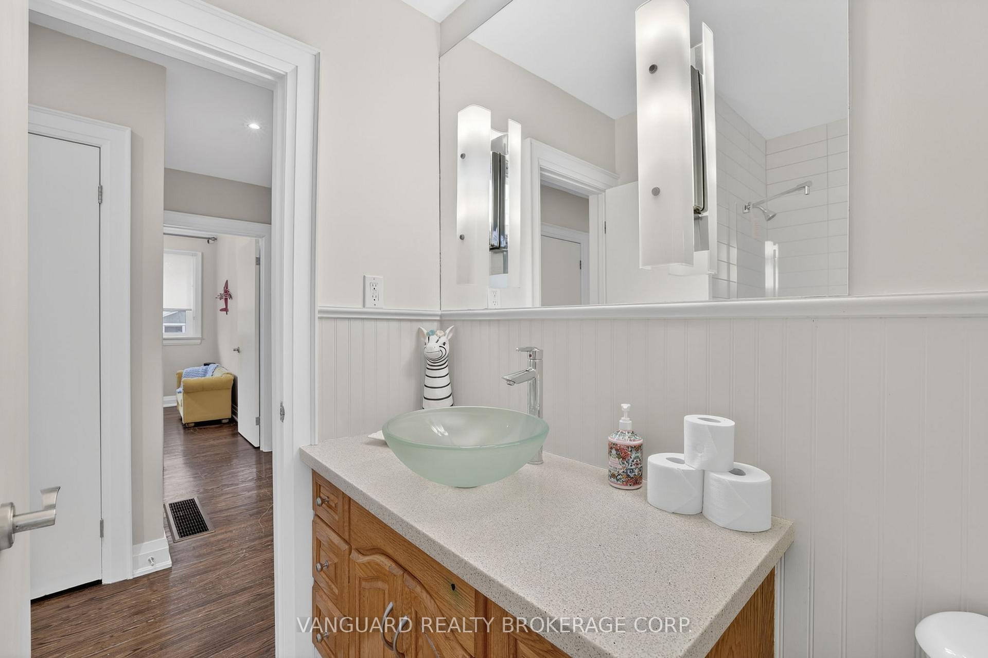 142 Beechwood Crescent