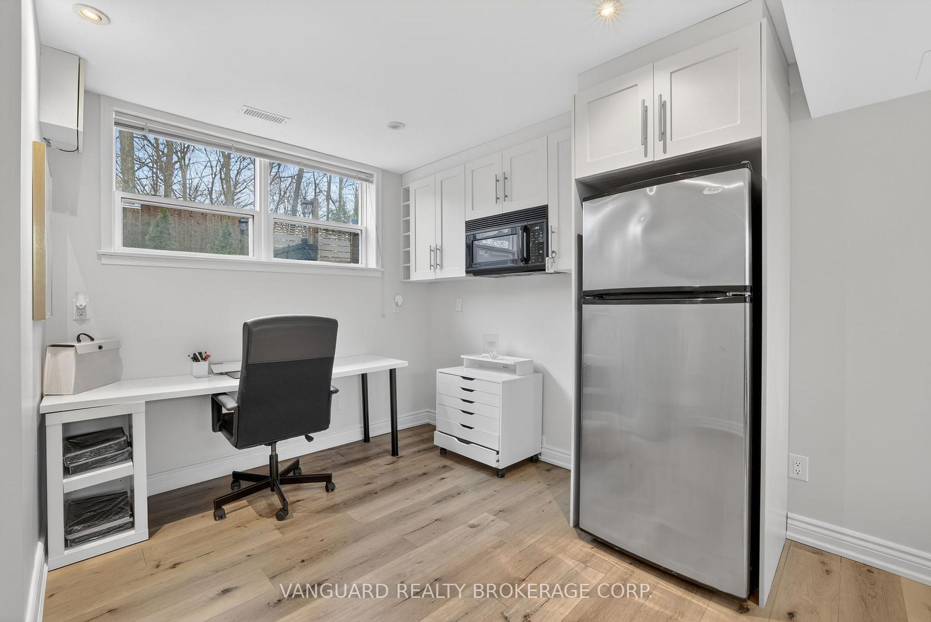 142 Beechwood Crescent