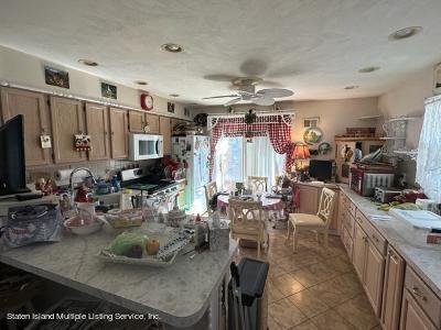 14 Lillie Lane