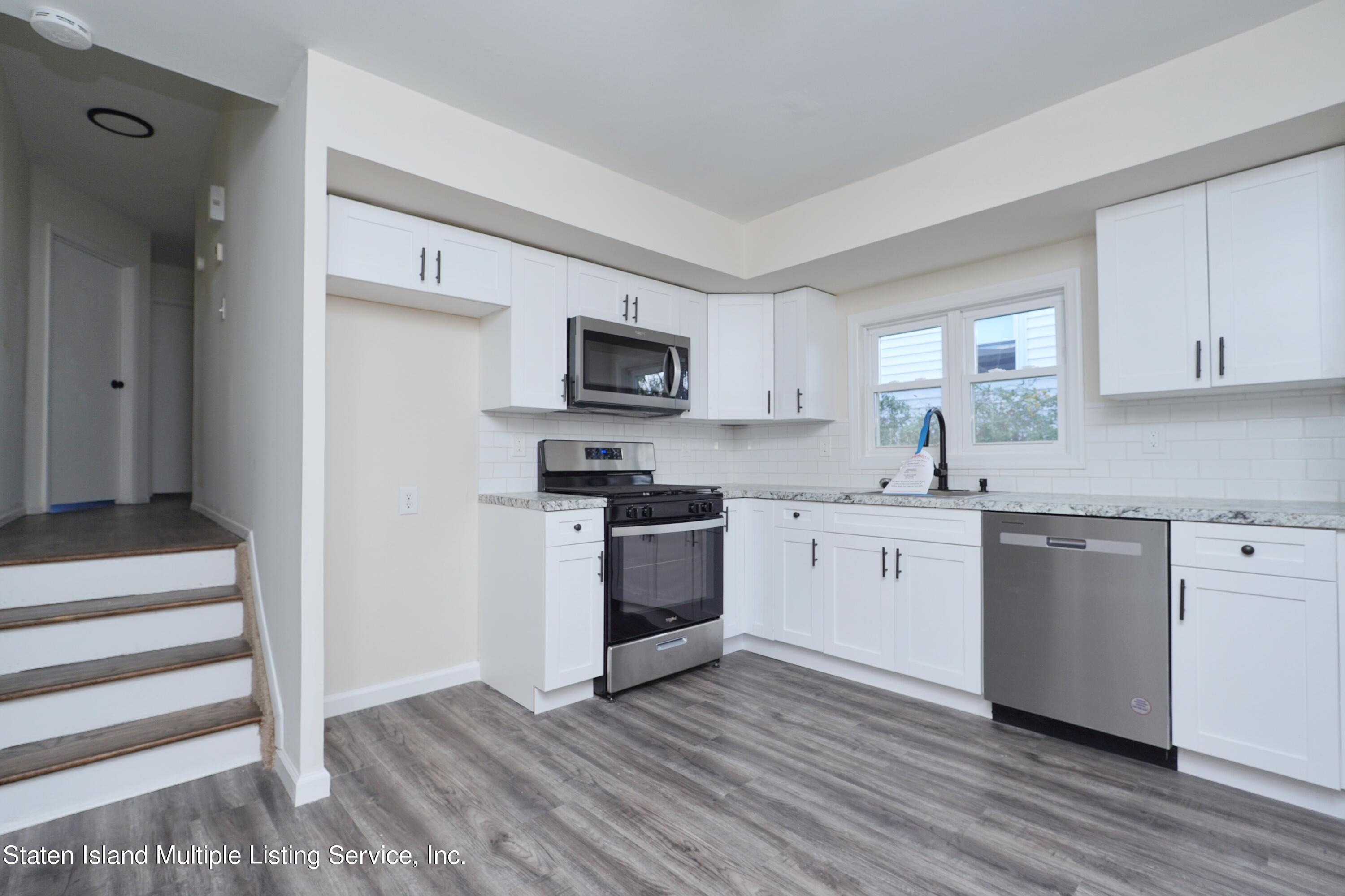 411 Ridgewood Avenue