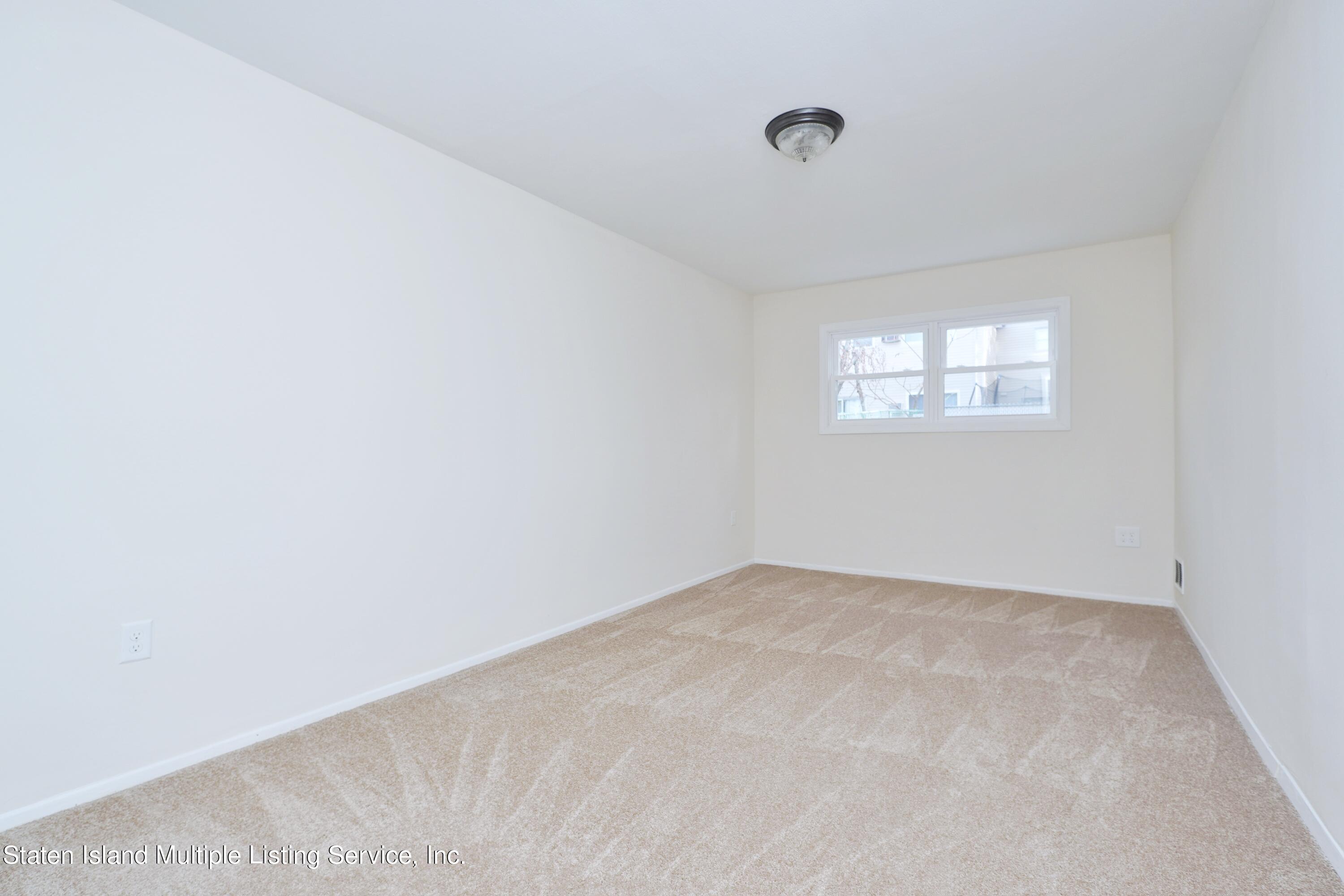 411 Ridgewood Avenue