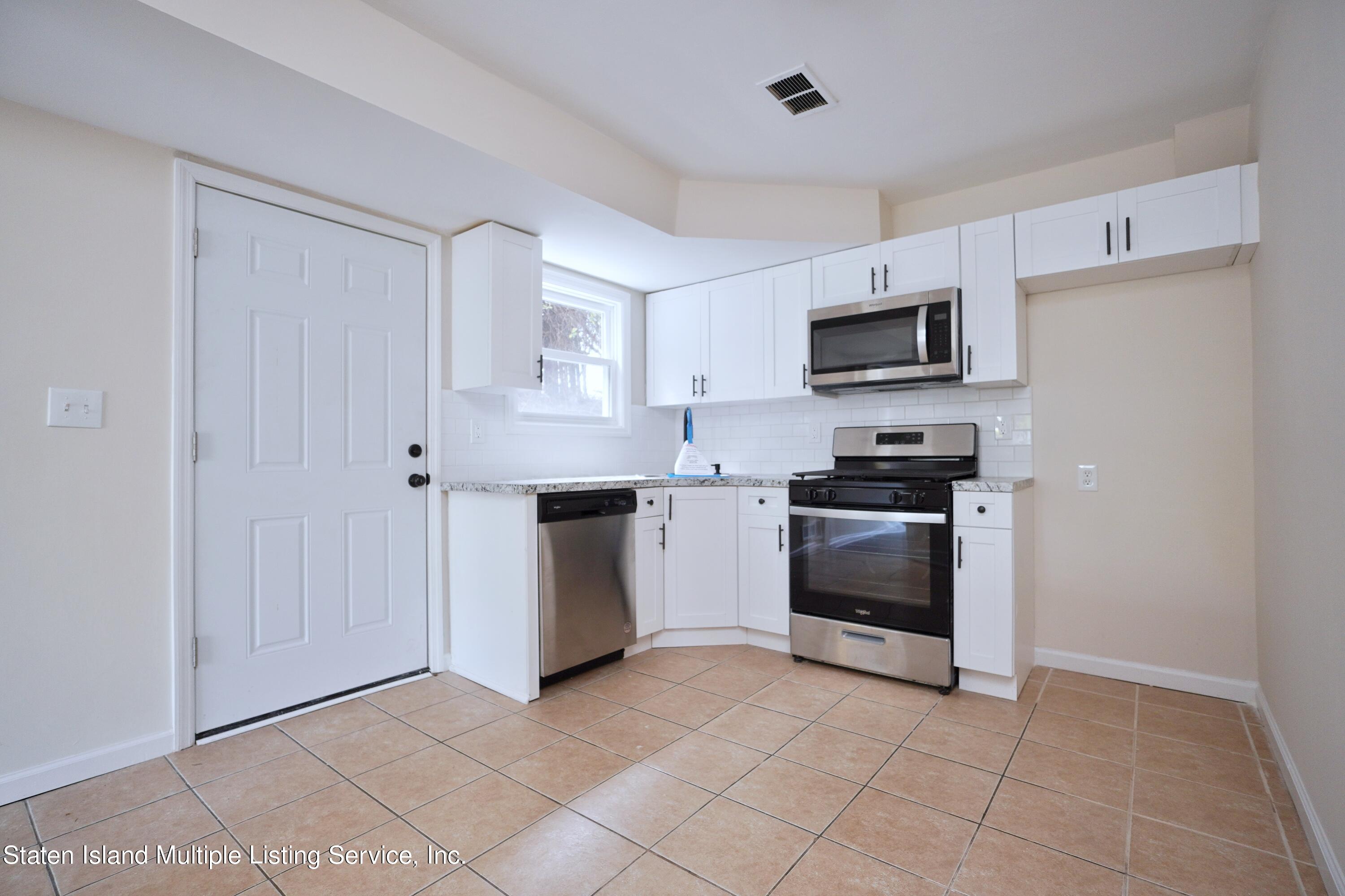 411 Ridgewood Avenue