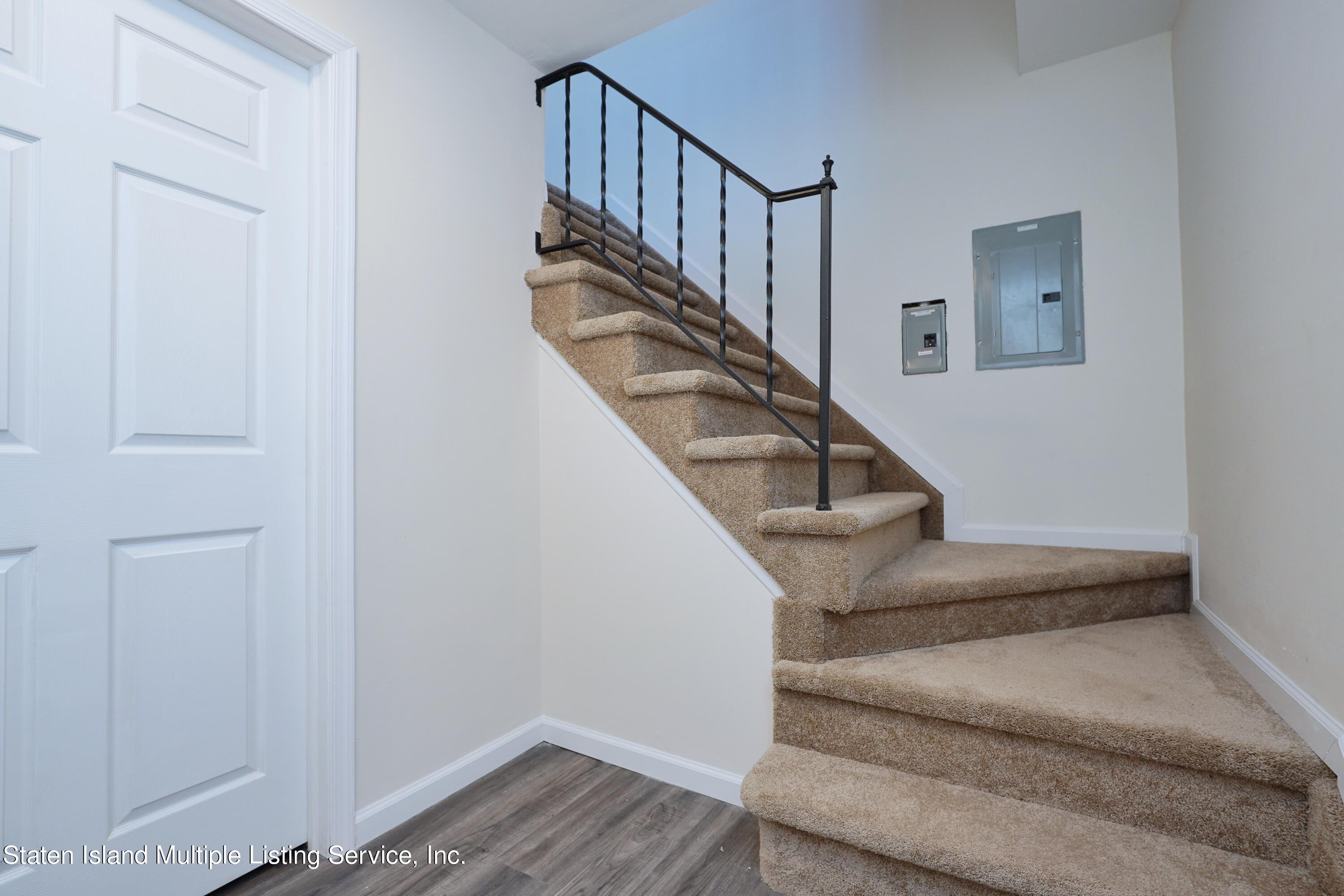 411 Ridgewood Avenue