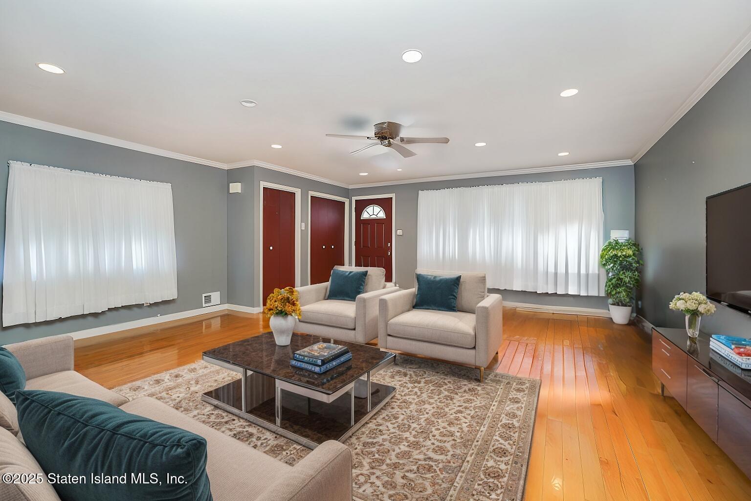 1456 Castleton Avenue