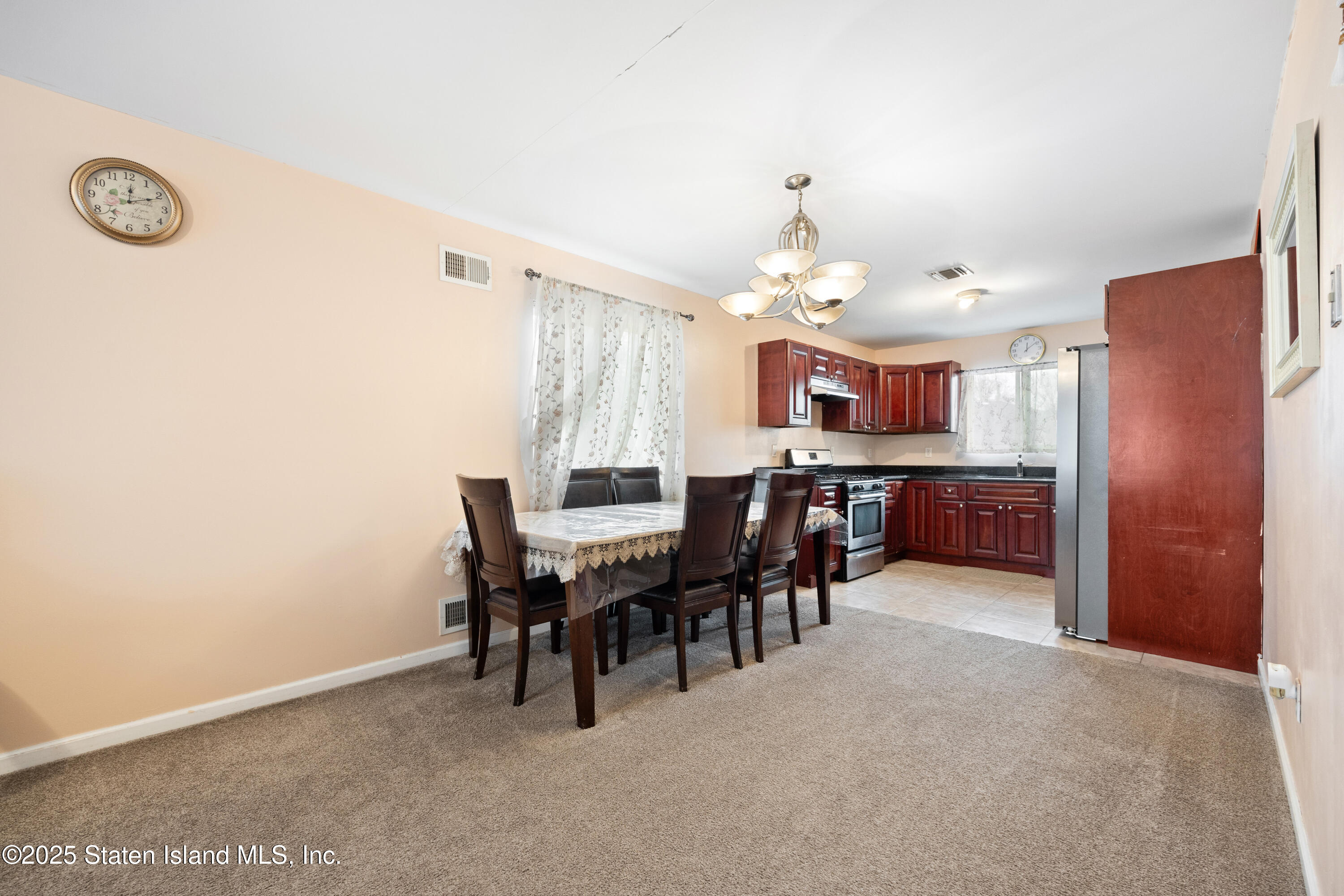 54 Mitchel Lane, B