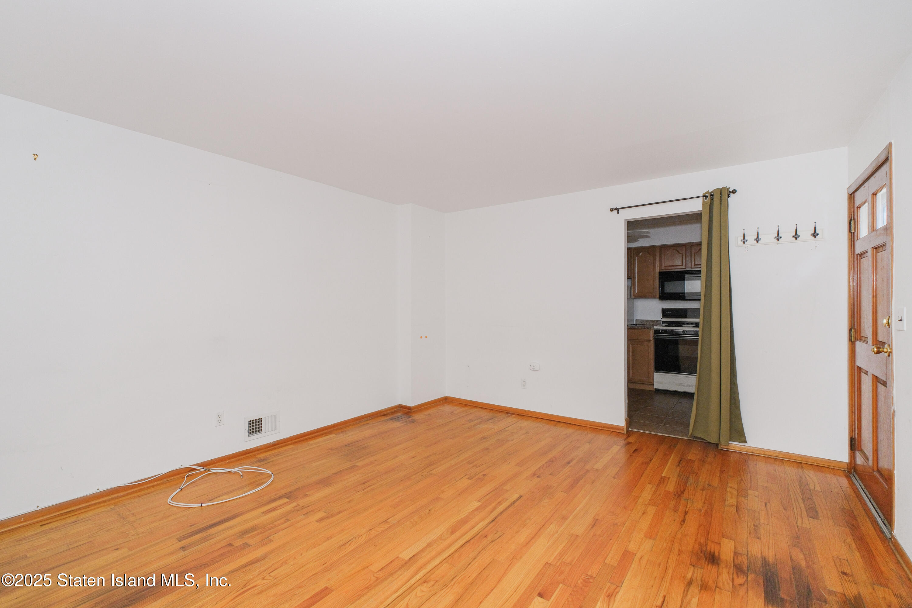 35 Cypress Avenue