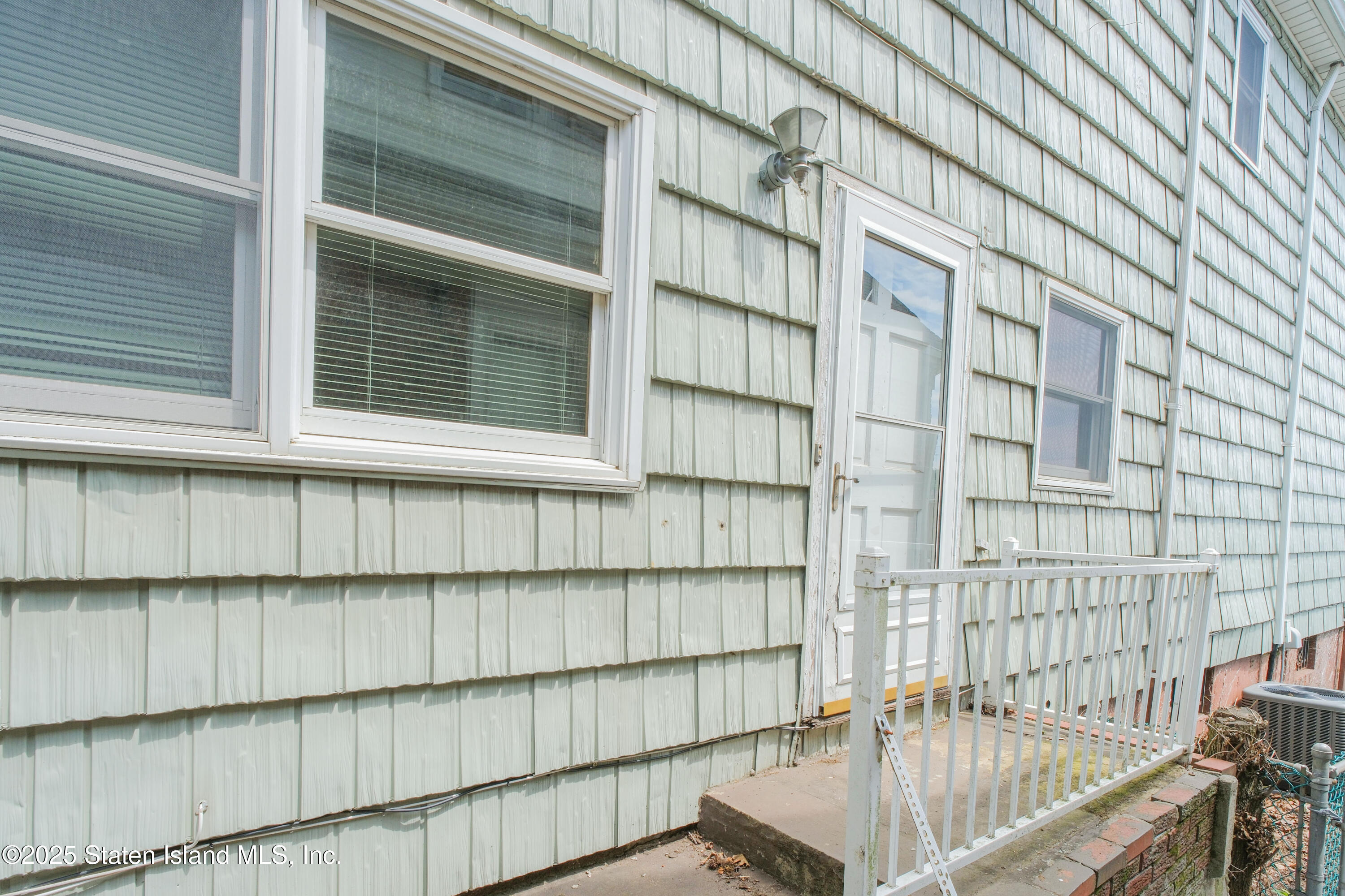 35 Cypress Avenue