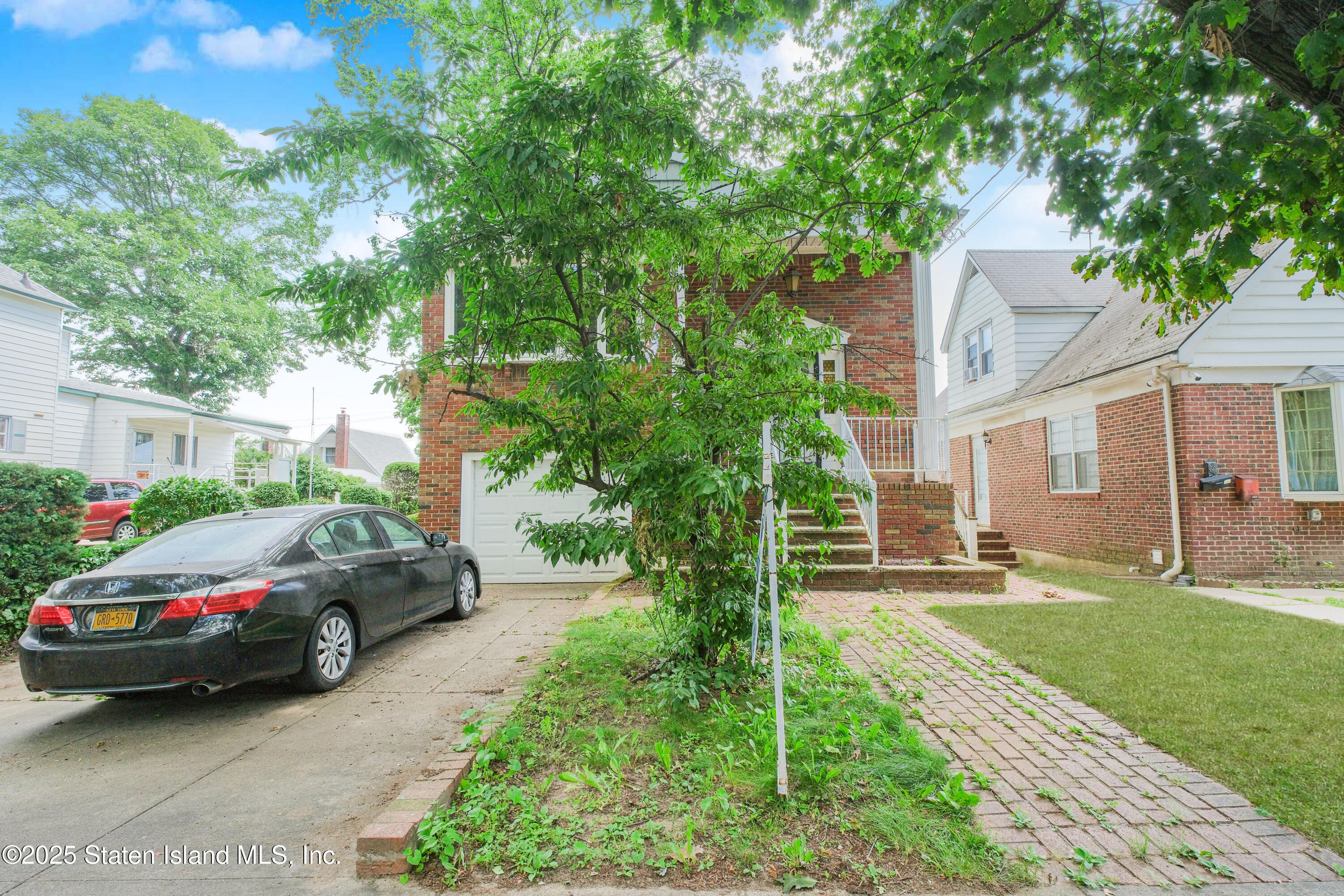 35 Cypress Avenue