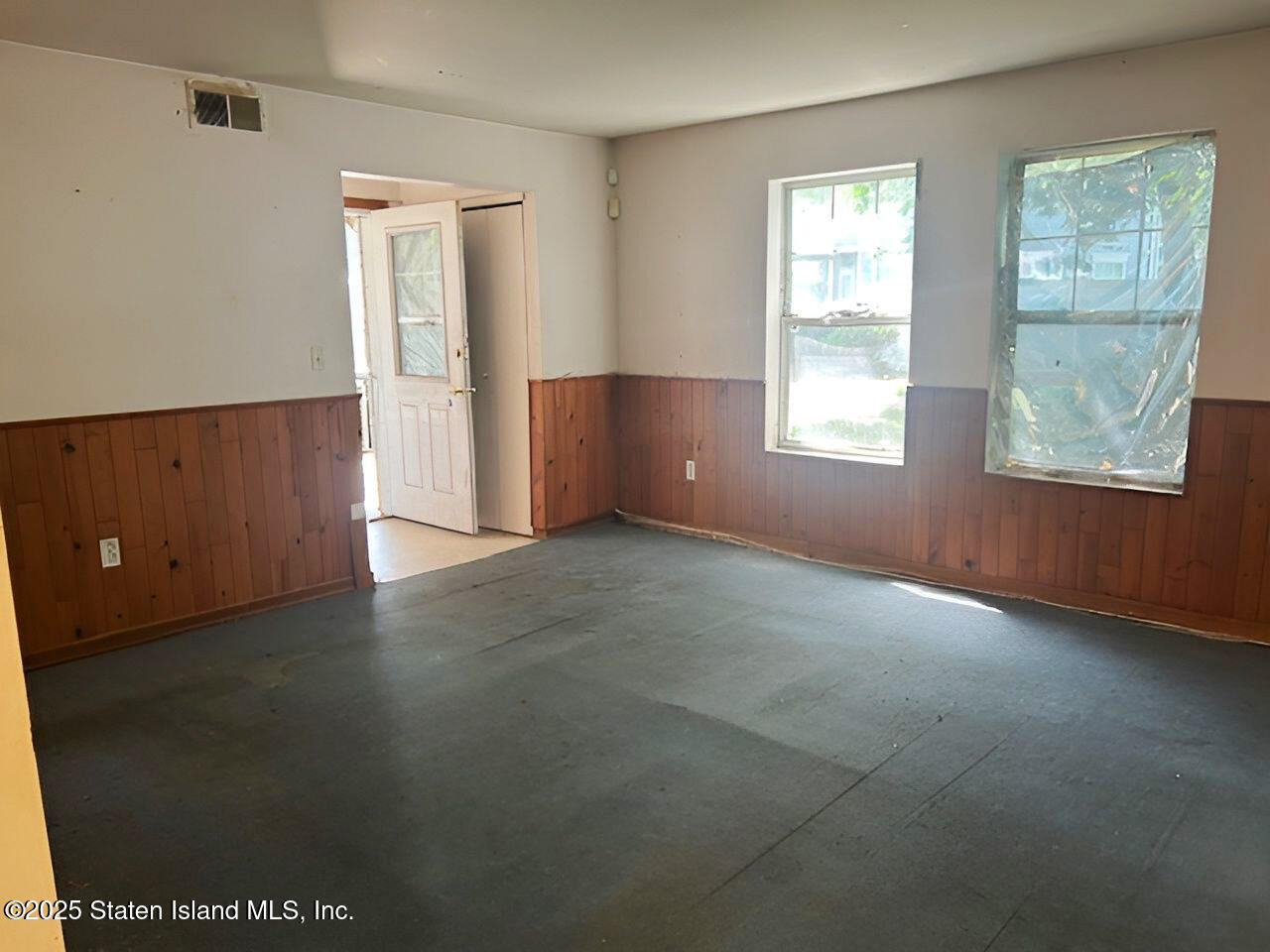38 Pond Way, A