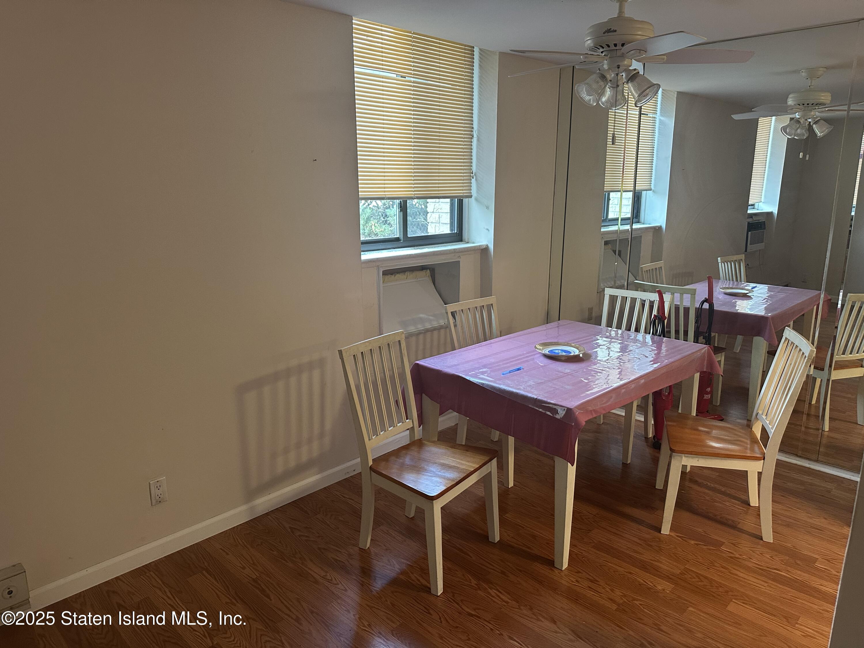 50 Belair Road, 1e