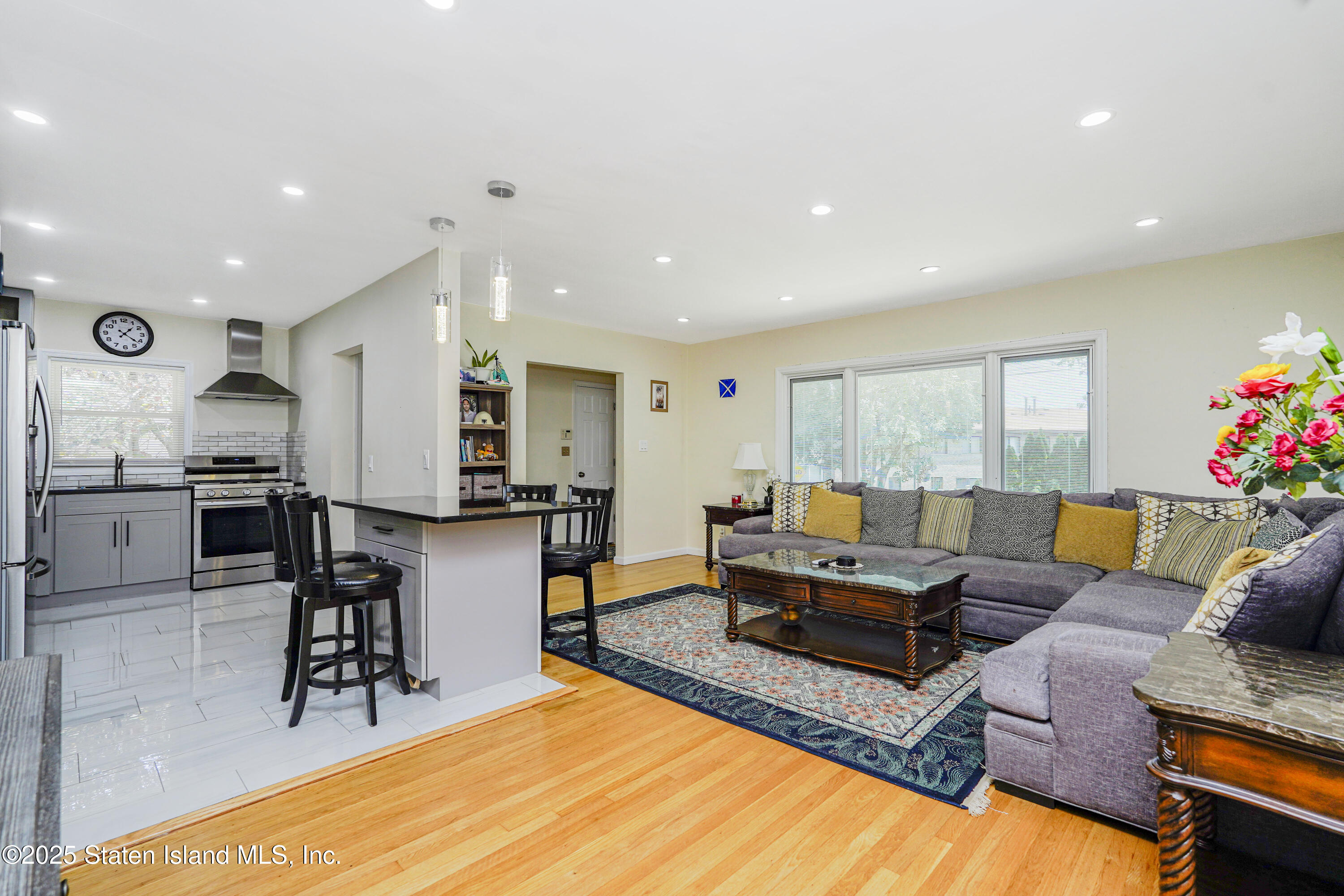 8 Piedmont Avenue