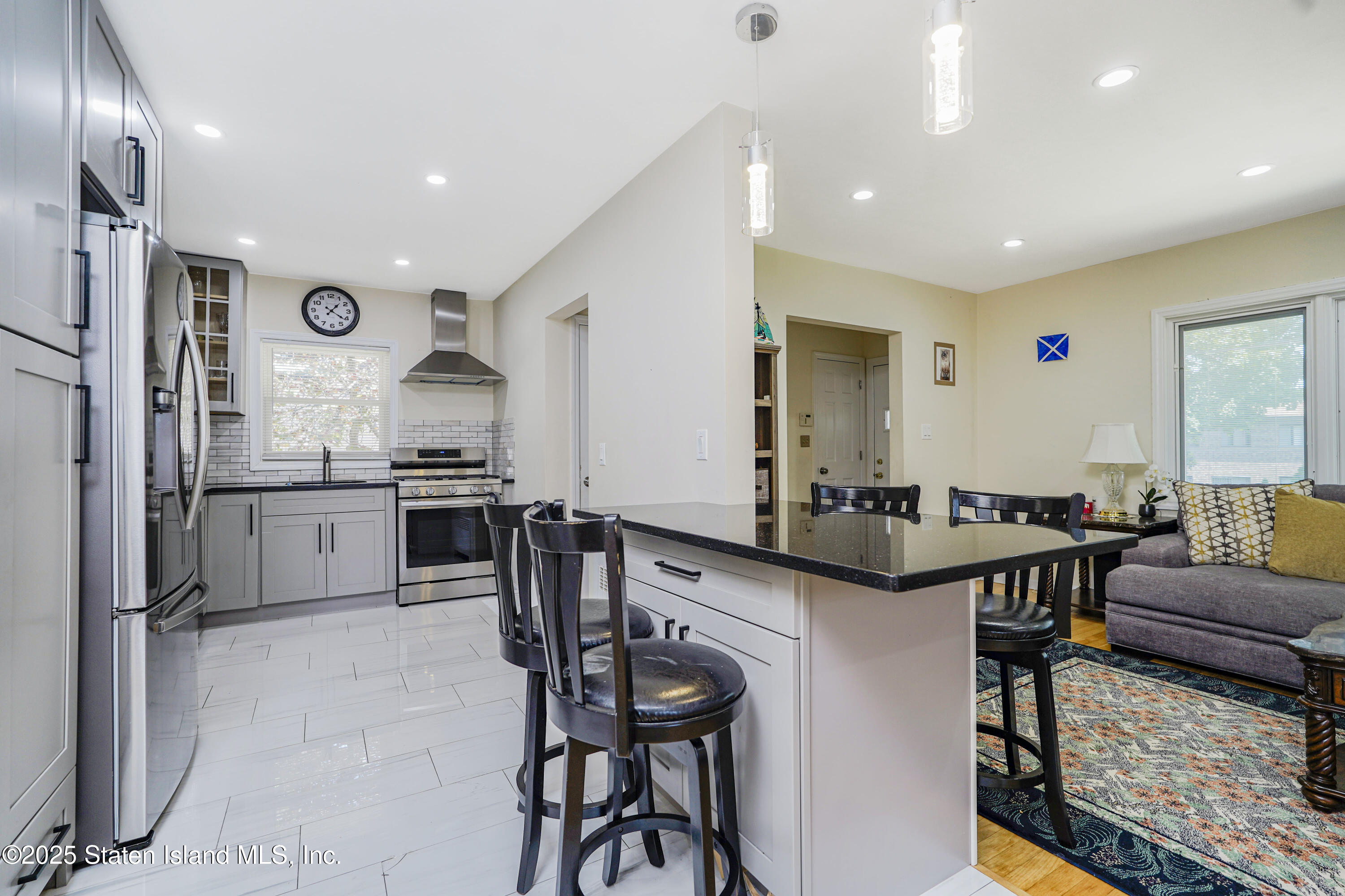 8 Piedmont Avenue