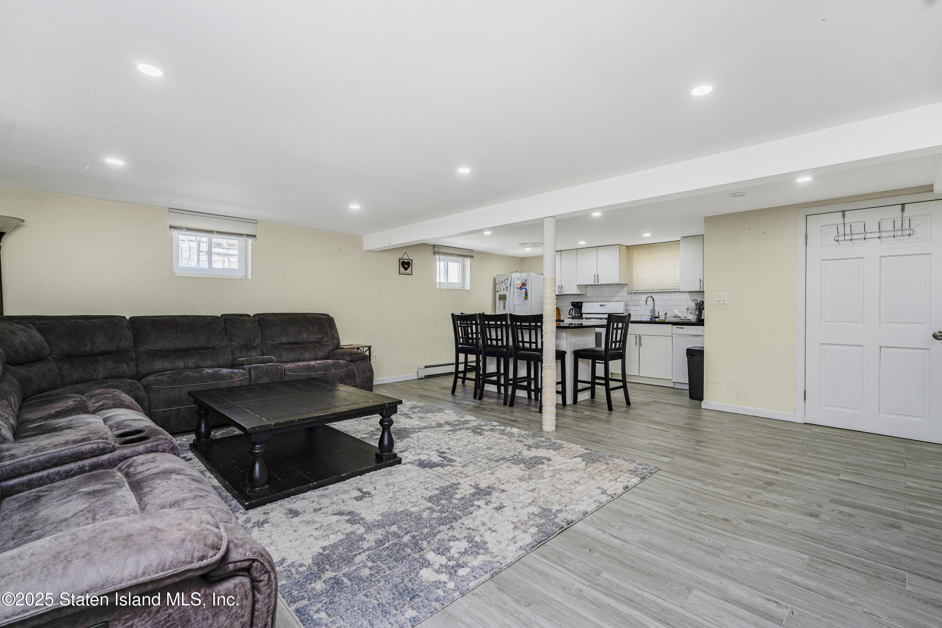 8 Piedmont Avenue