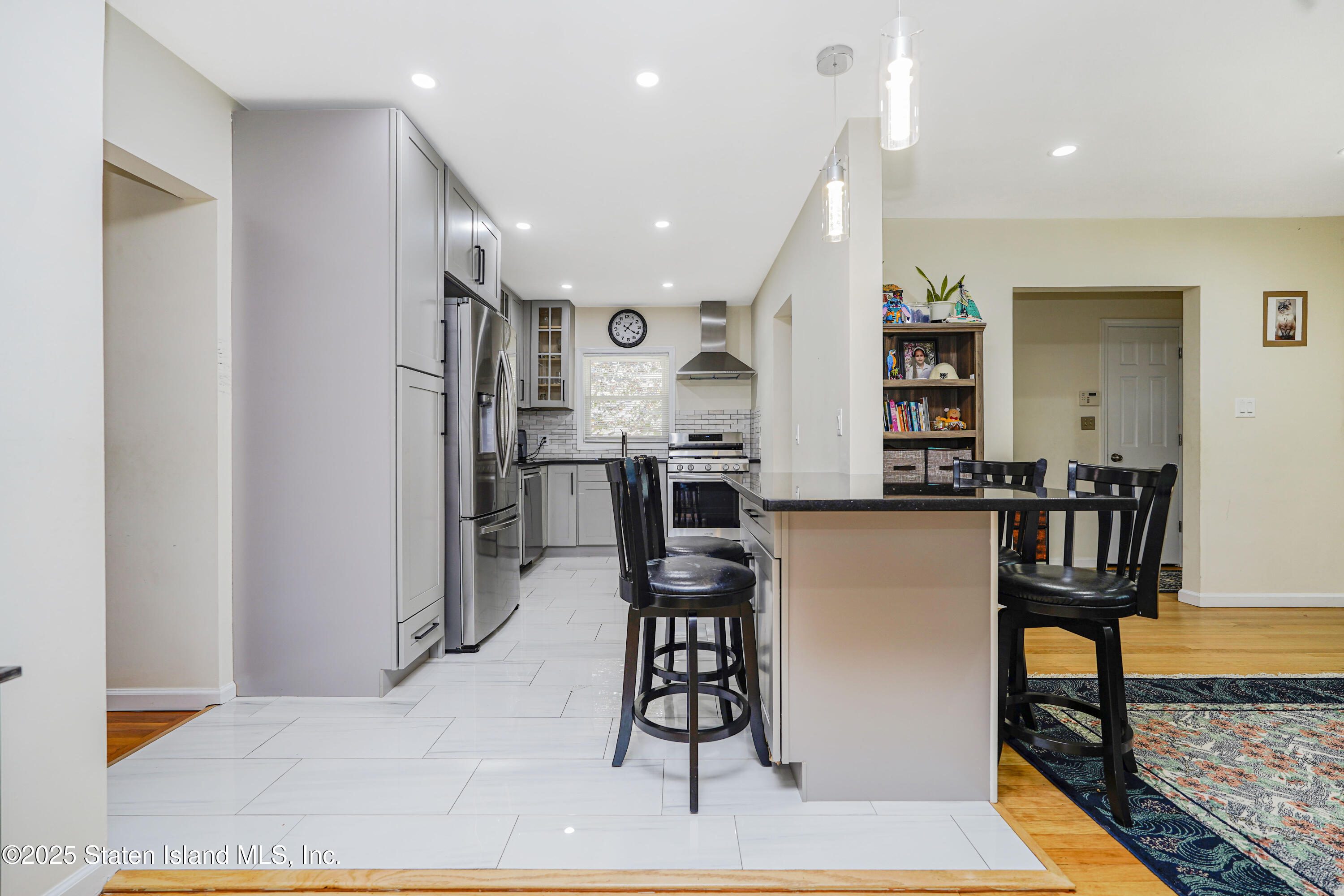 8 Piedmont Avenue