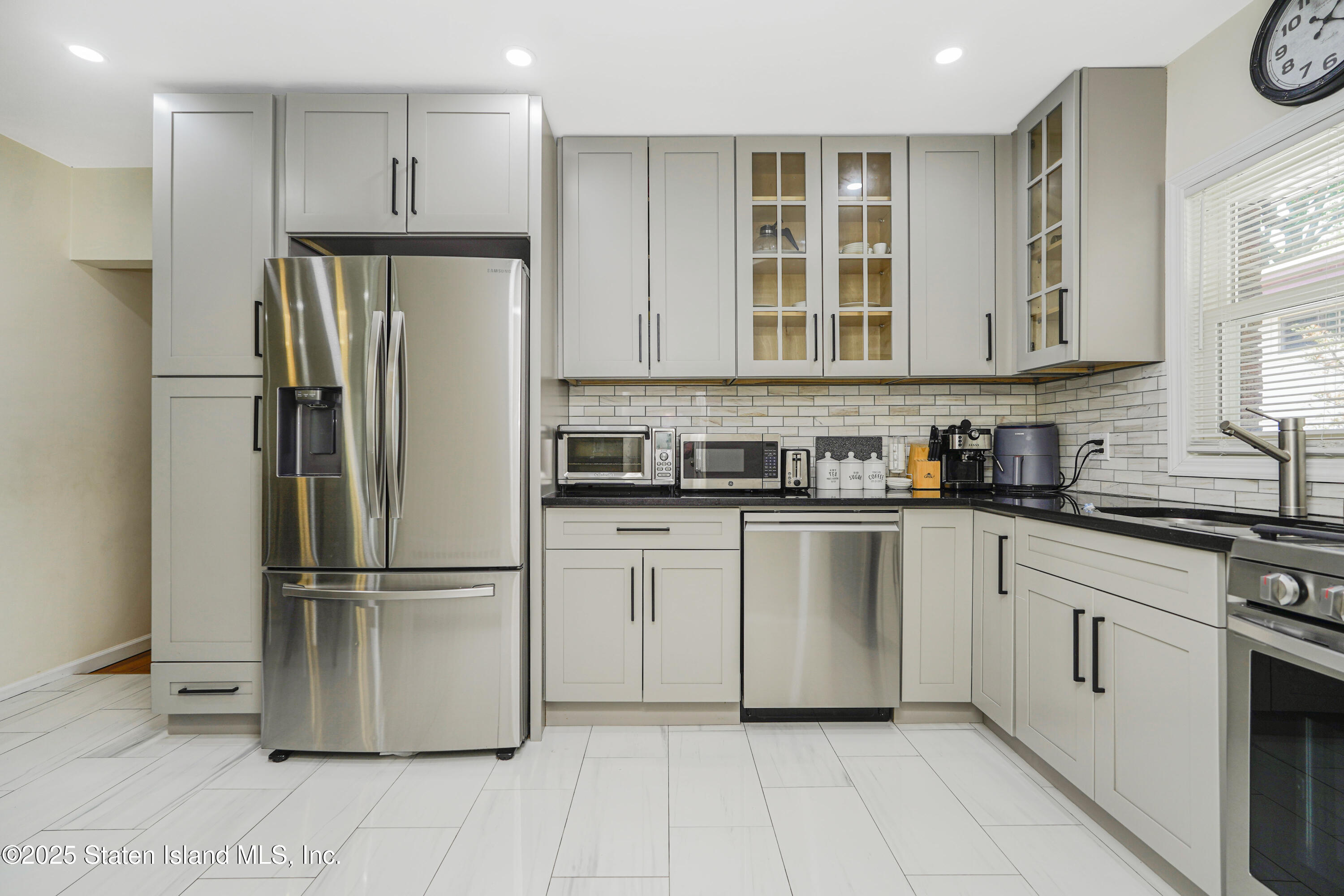 8 Piedmont Avenue